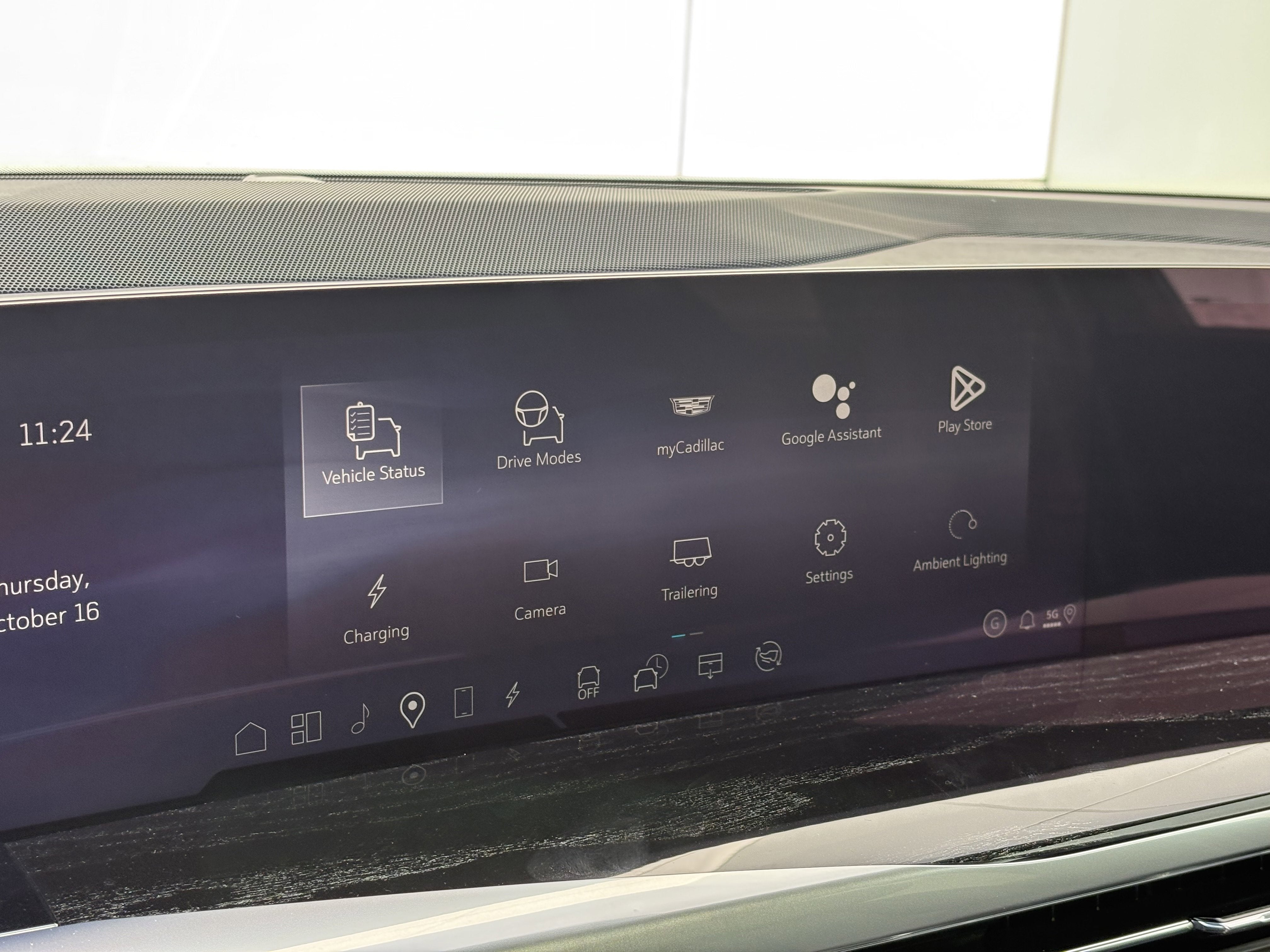 2026 Cadillac ESCALADE IQ Sport