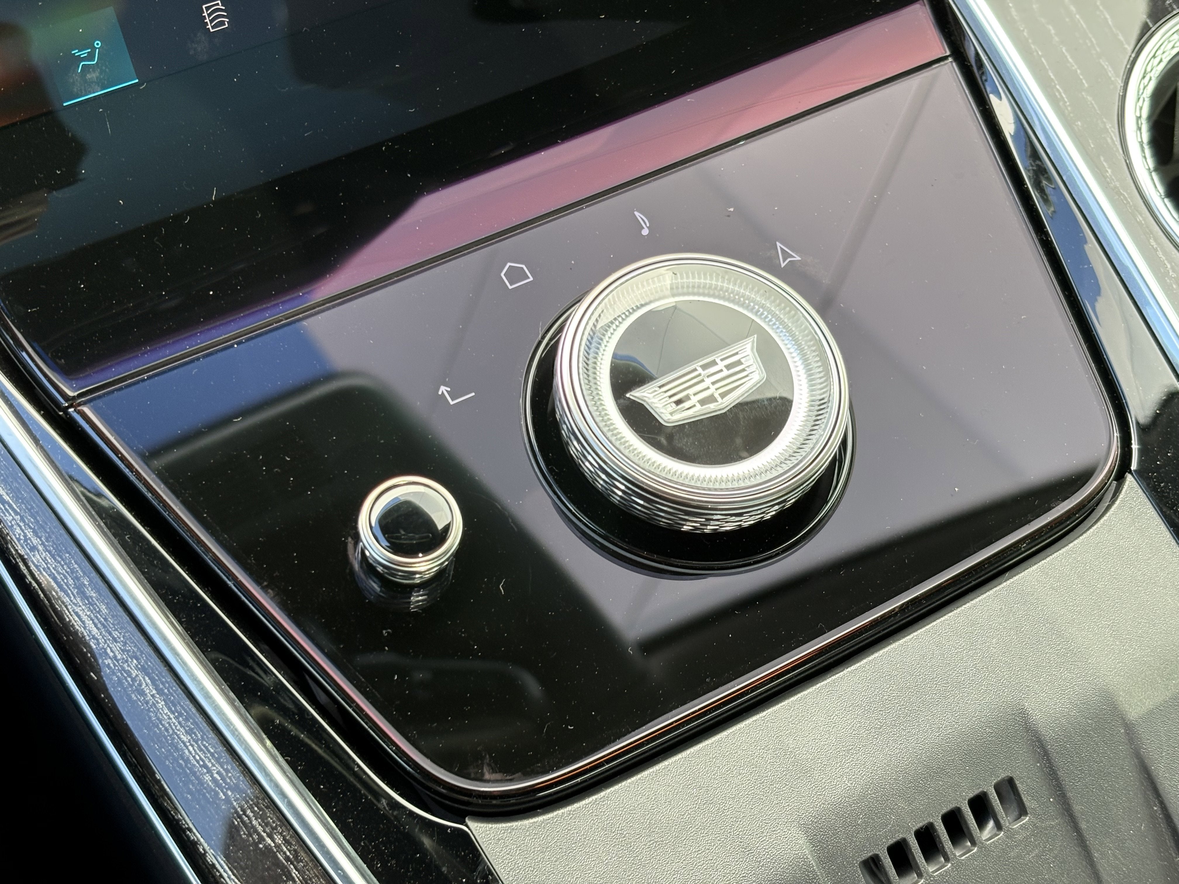 2026 Cadillac ESCALADE IQ Sport