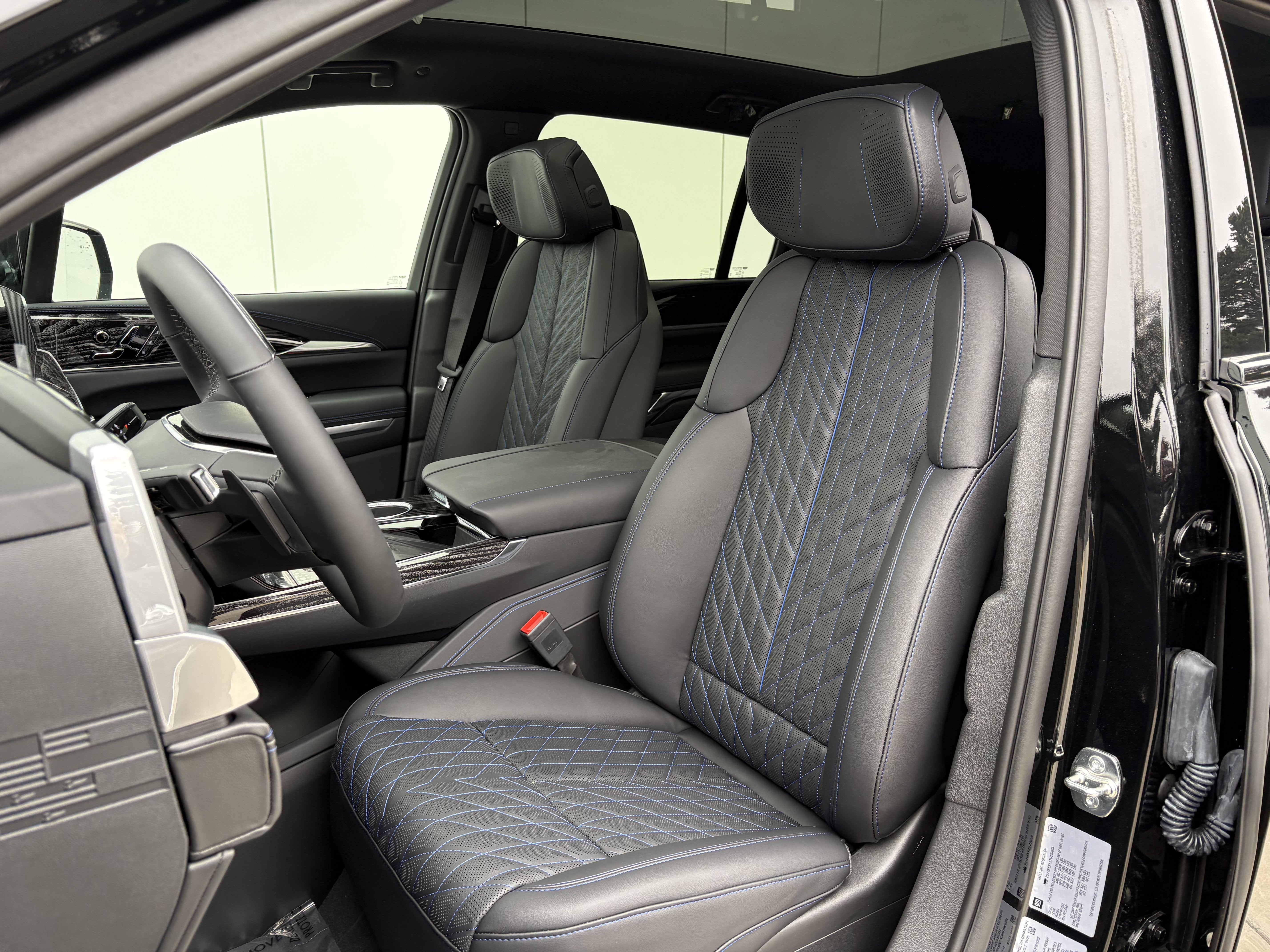 2026 Cadillac ESCALADE IQ Sport