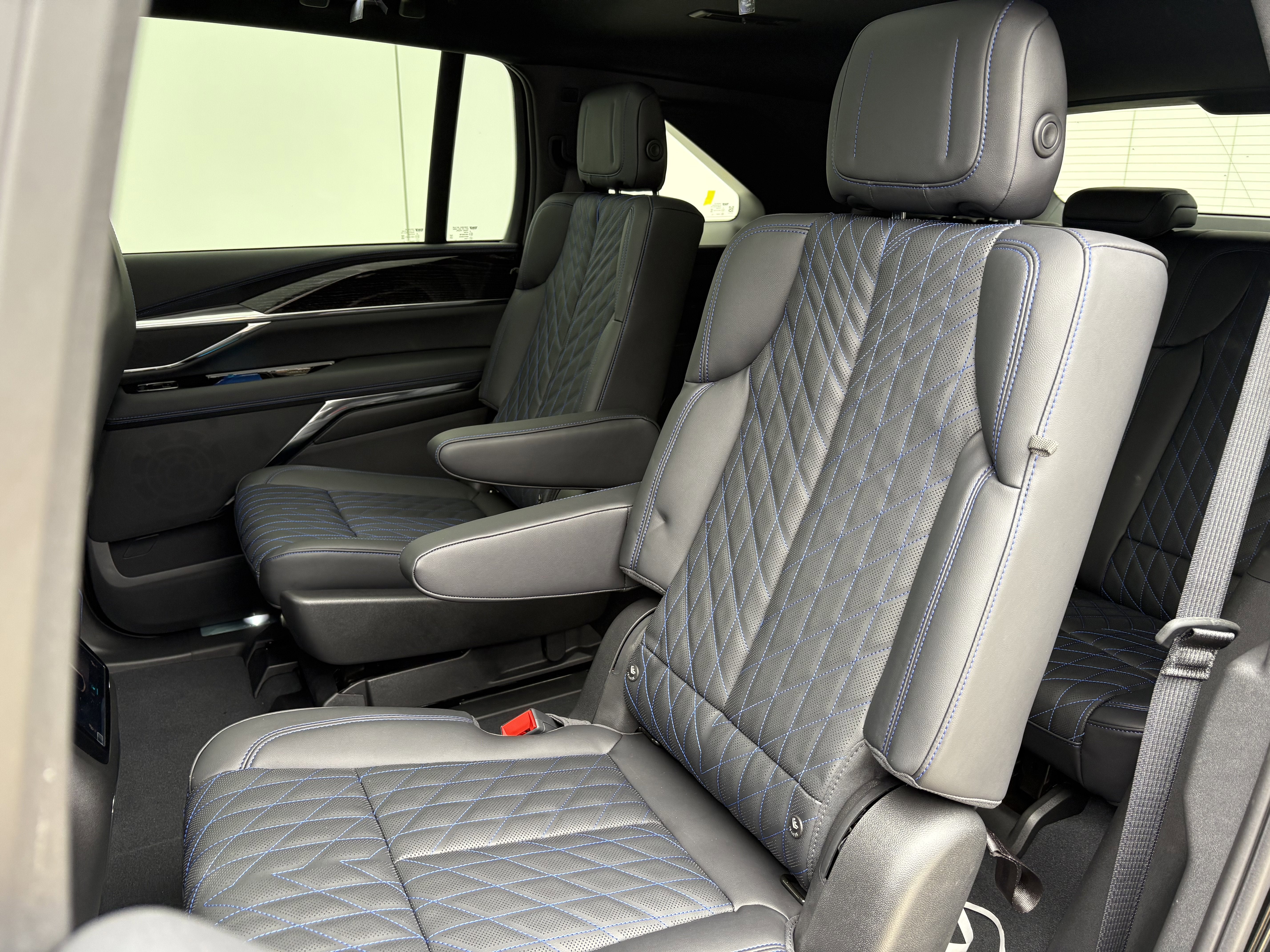 2026 Cadillac ESCALADE IQ Sport