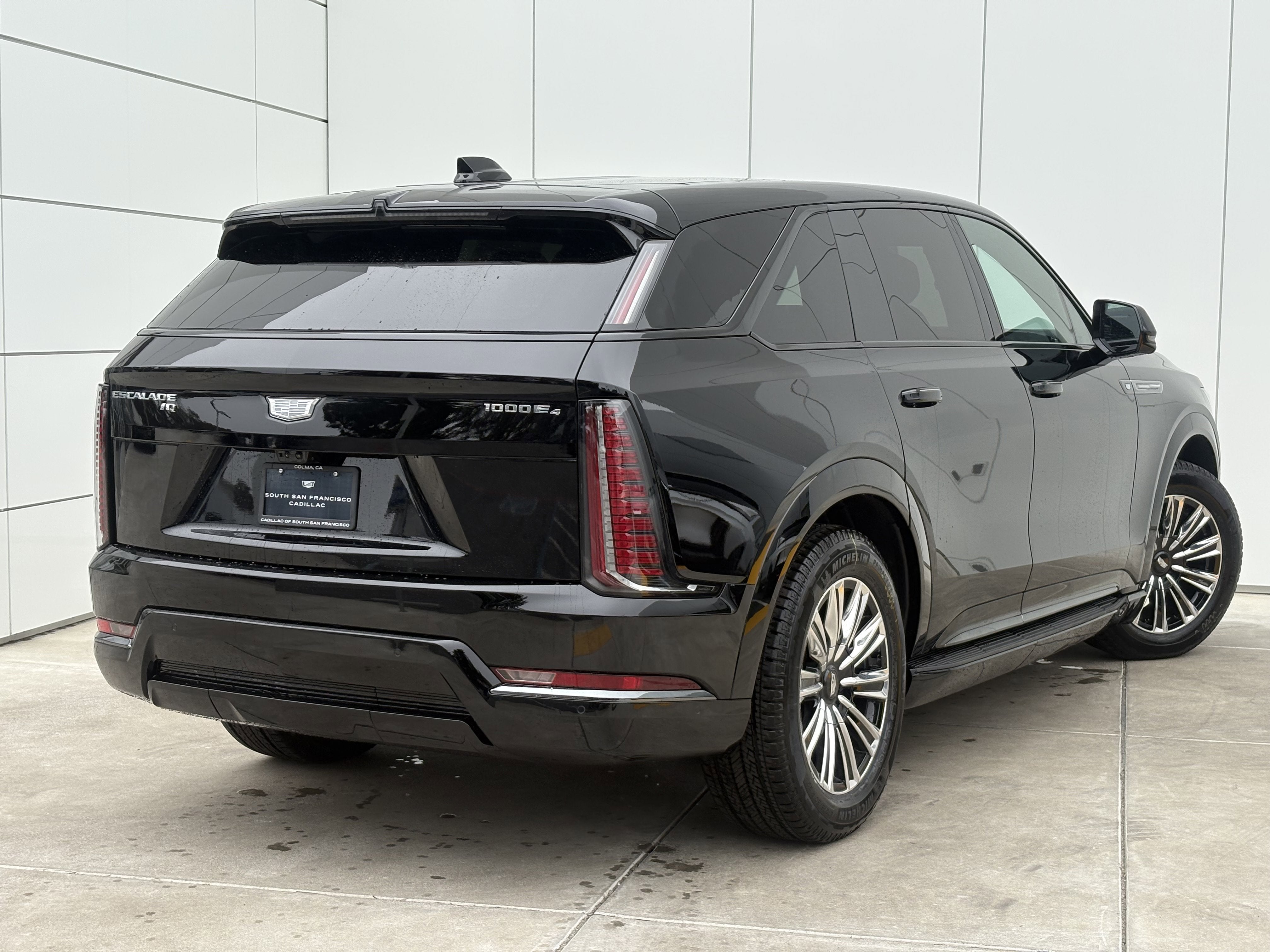 2026 Cadillac ESCALADE IQ Sport