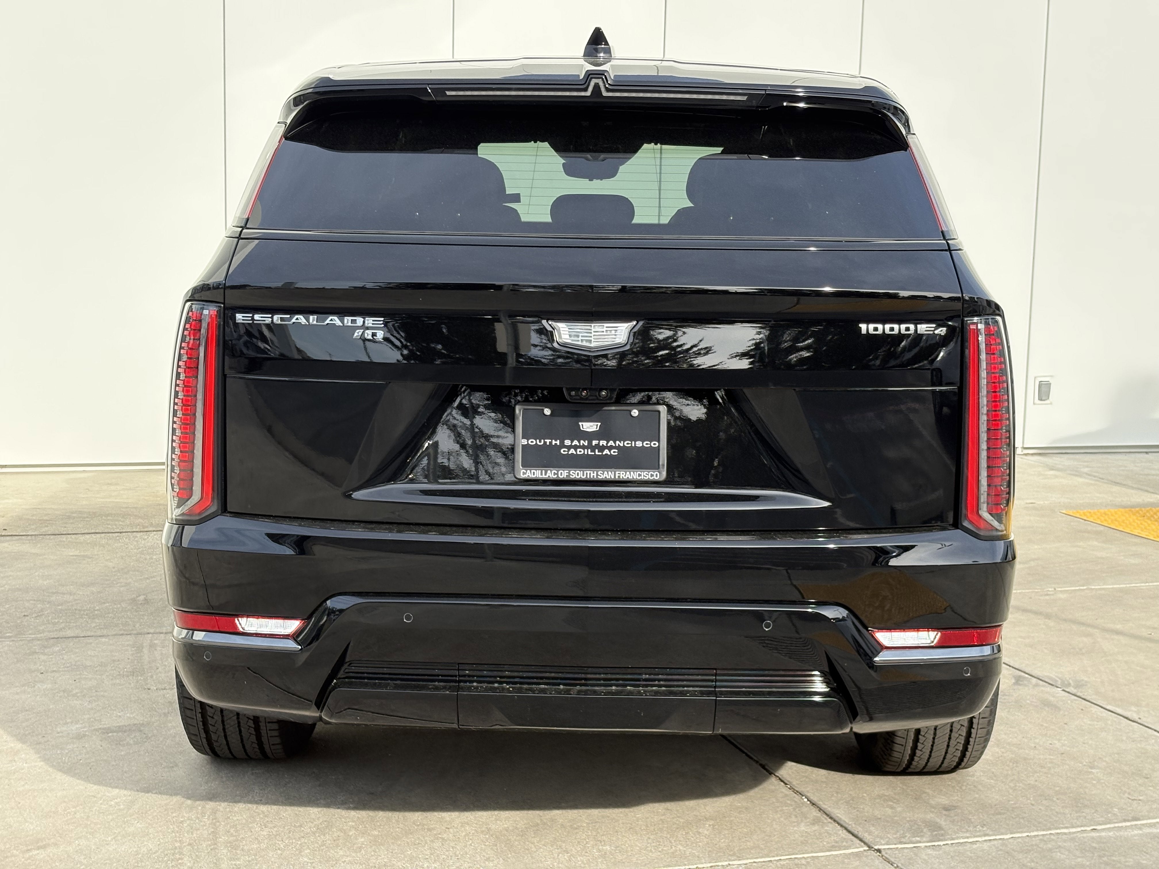 2026 Cadillac ESCALADE IQ Sport