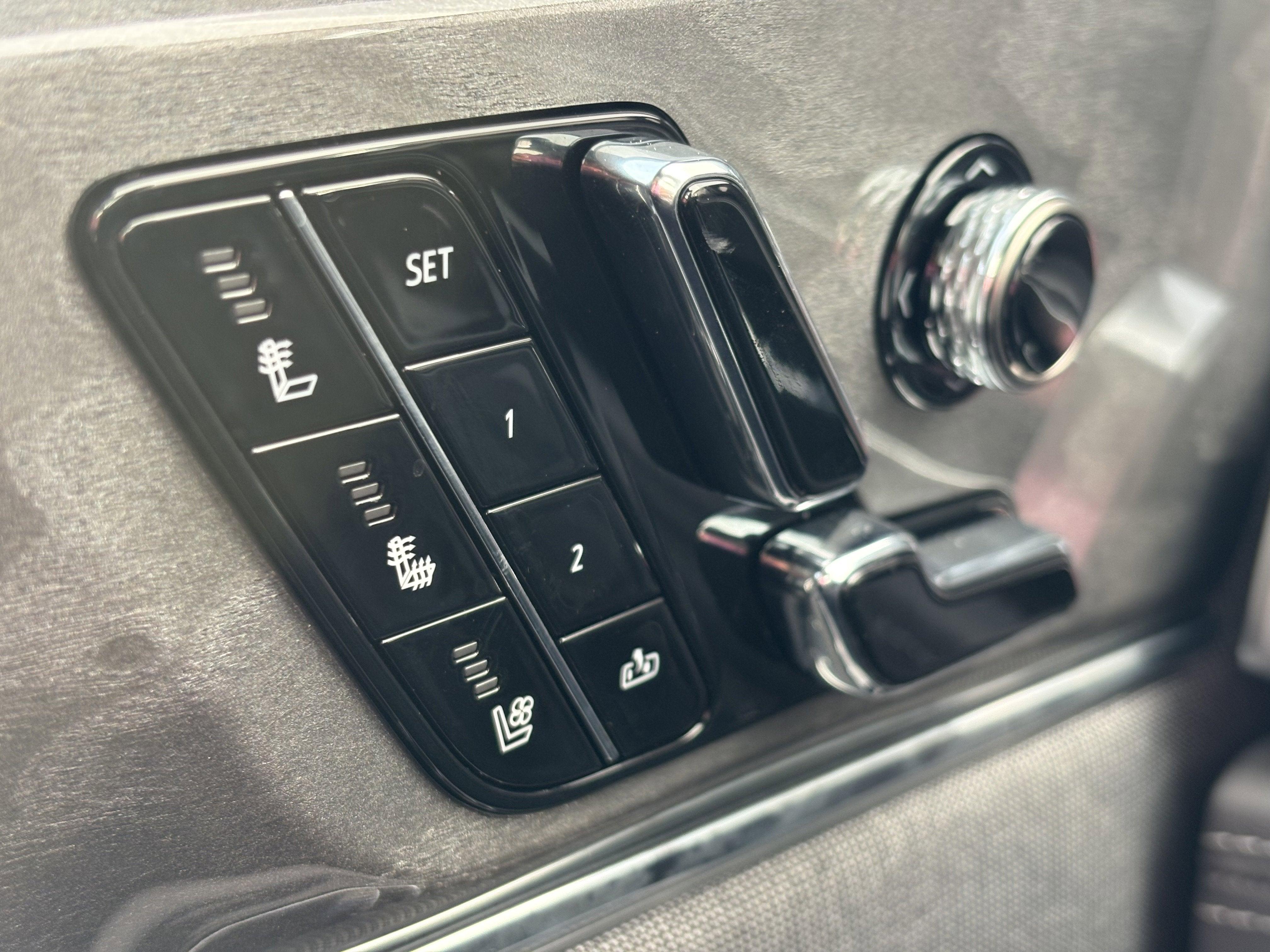 2026 Cadillac ESCALADE IQ Sport