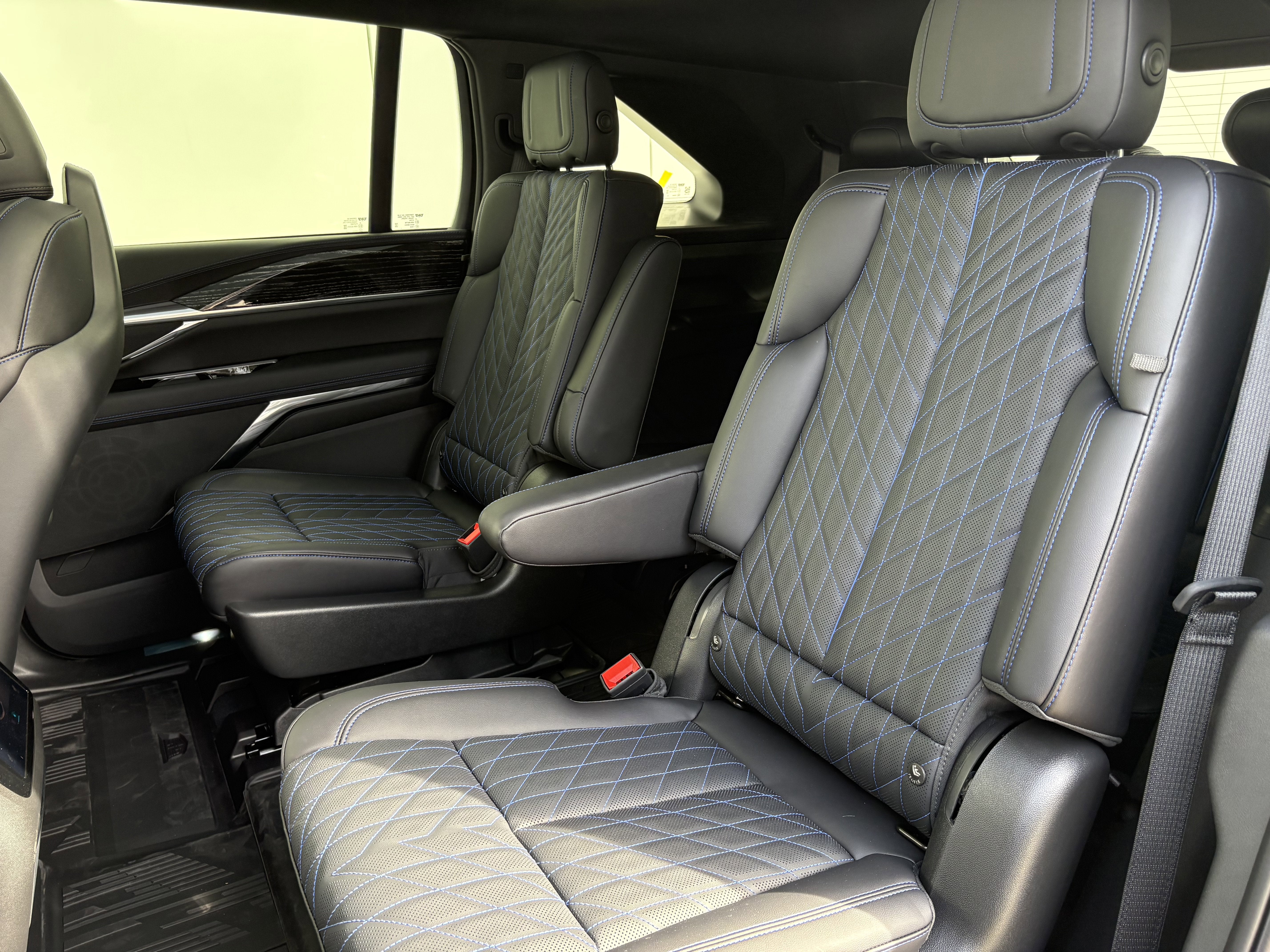 2026 Cadillac ESCALADE IQ Sport