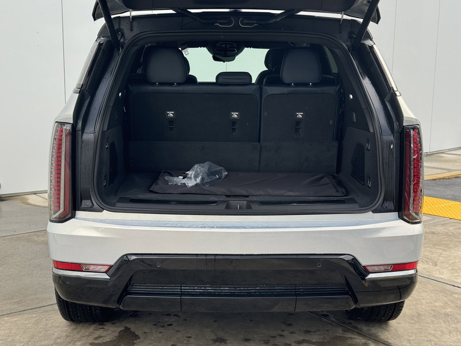 2025 Cadillac ESCALADE IQ Sport 2