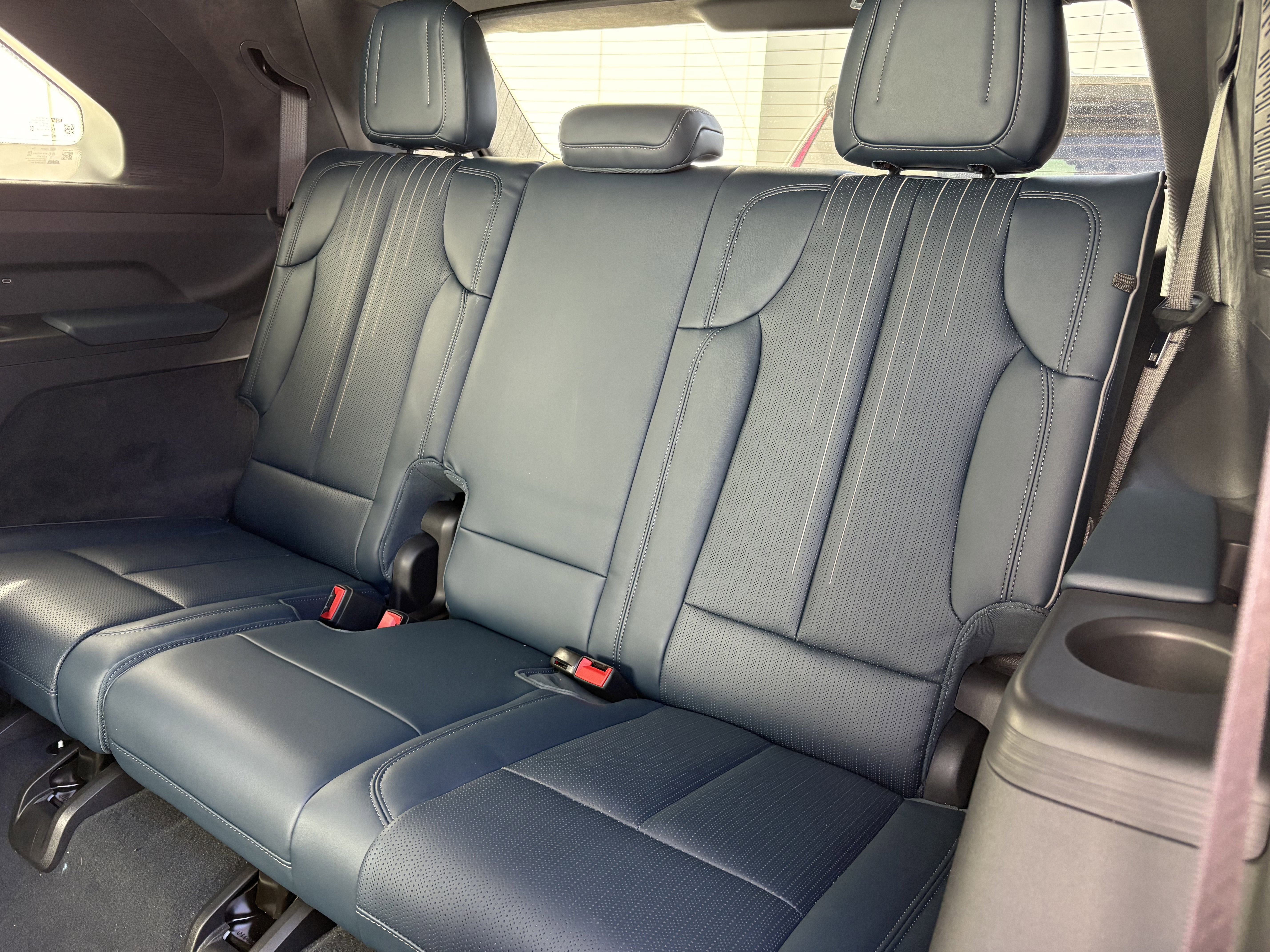 2025 Cadillac ESCALADE IQ Sport 2