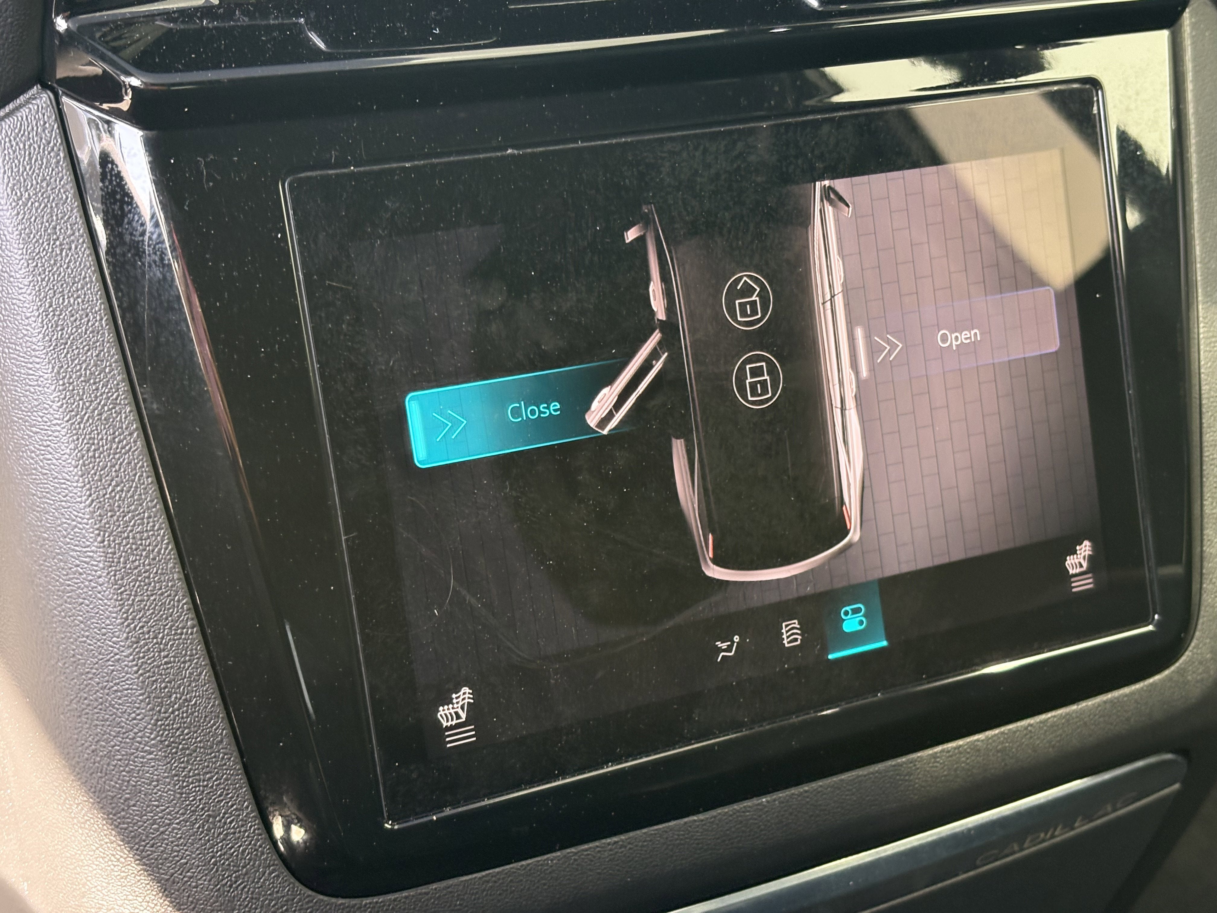 2025 Cadillac ESCALADE IQ Sport 2