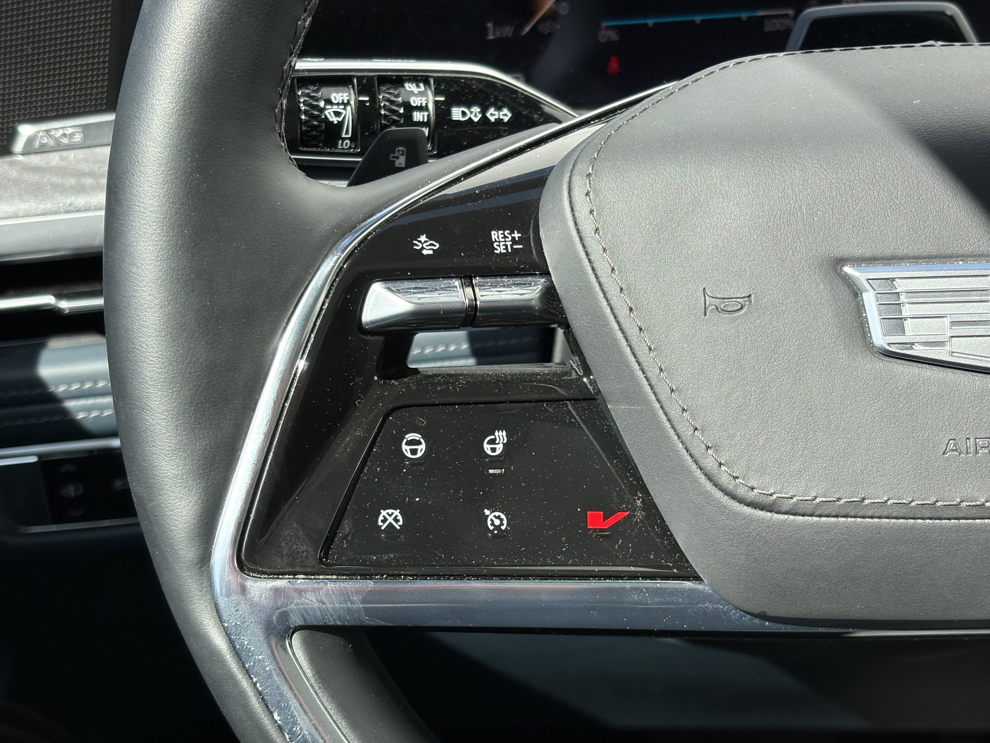 2025 Cadillac ESCALADE IQ Sport 2