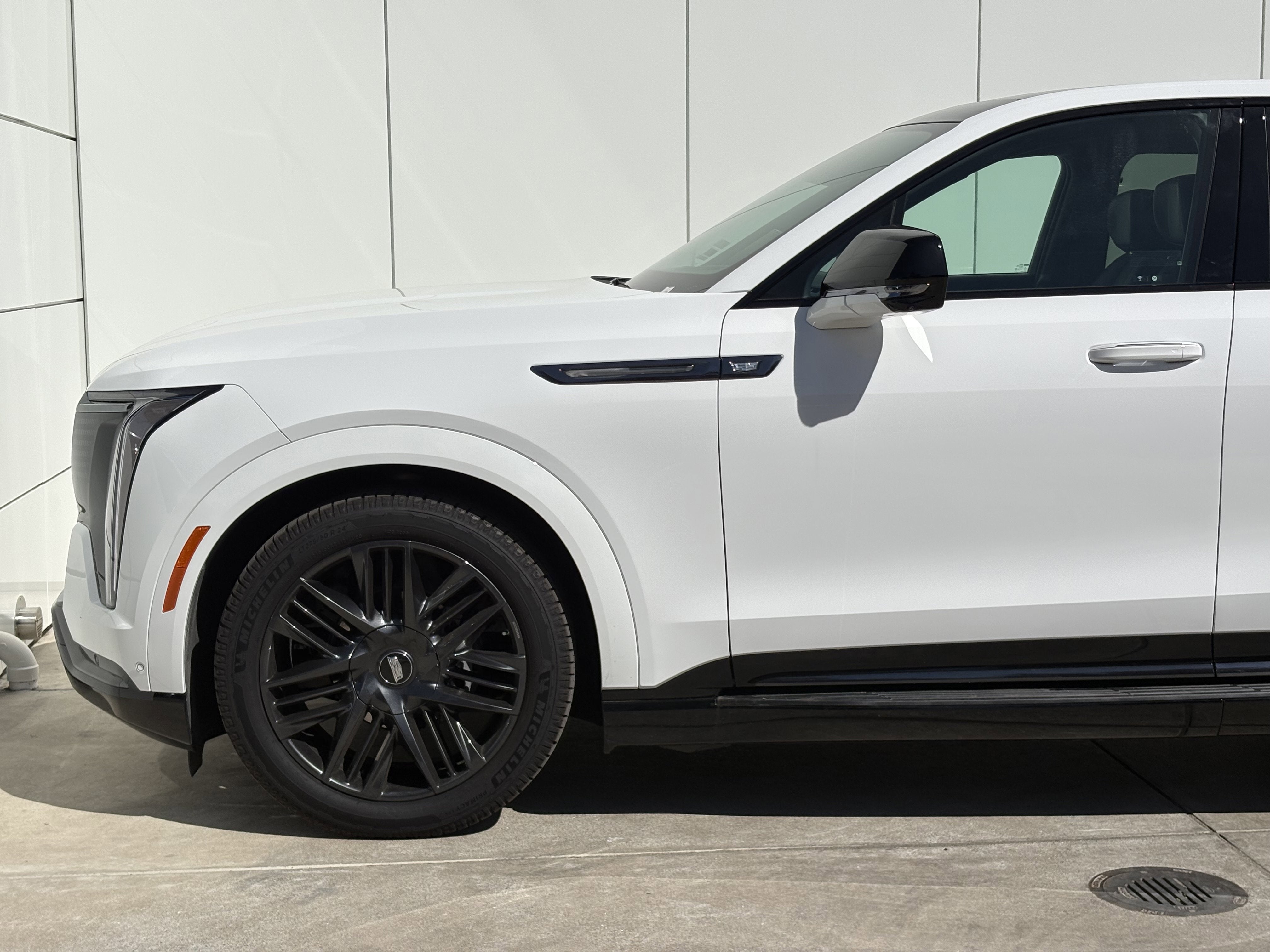 2025 Cadillac ESCALADE IQ Sport 2