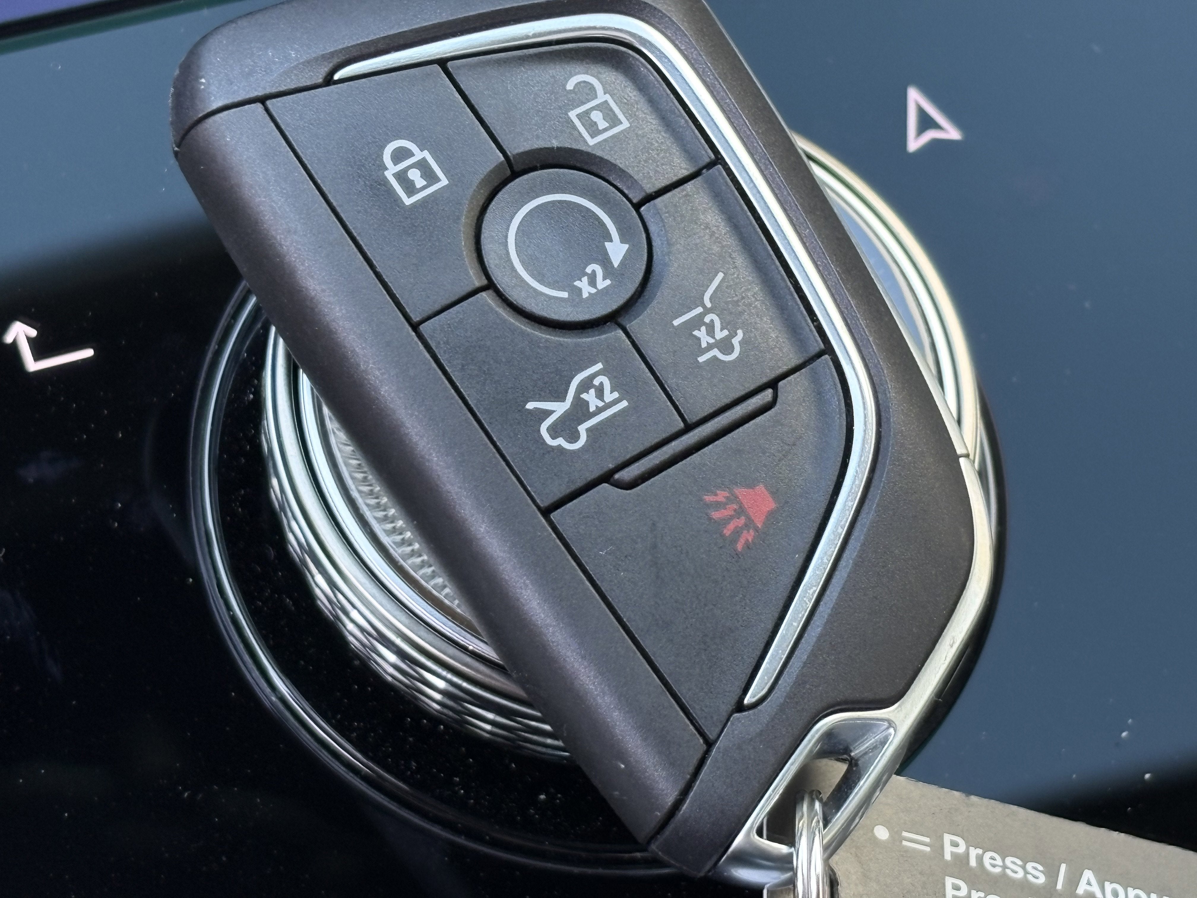 2025 Cadillac ESCALADE IQ Sport 2