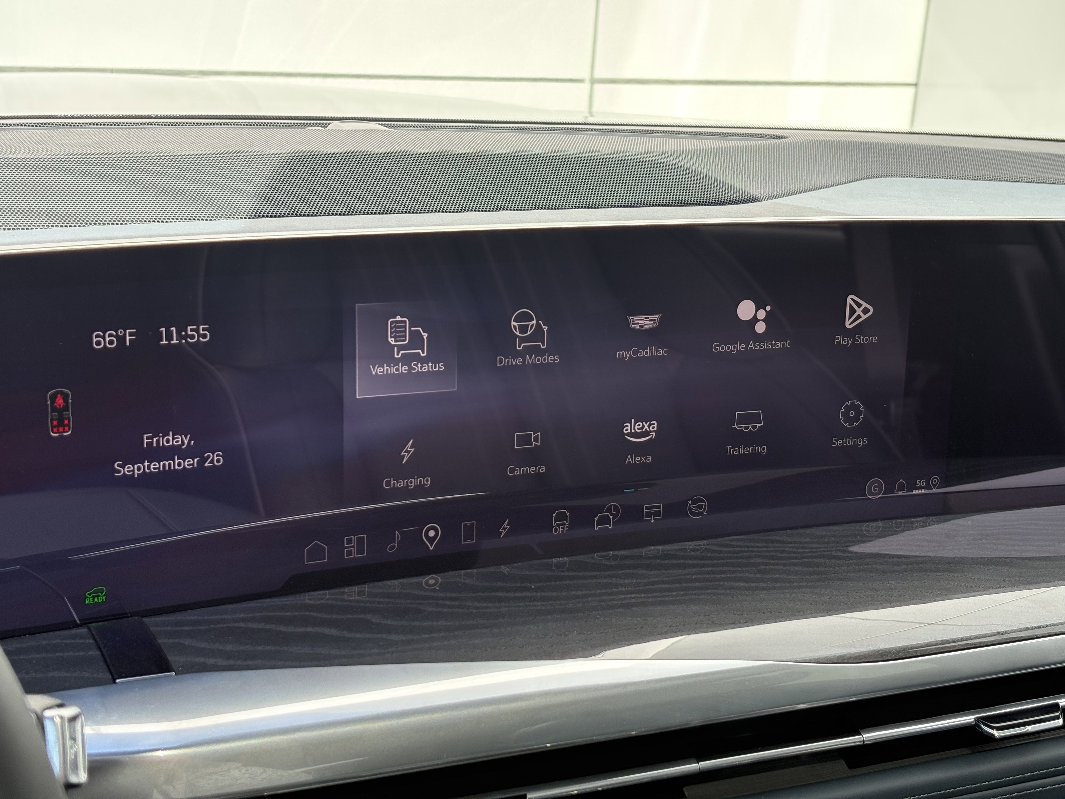 2025 Cadillac ESCALADE IQ Sport 2