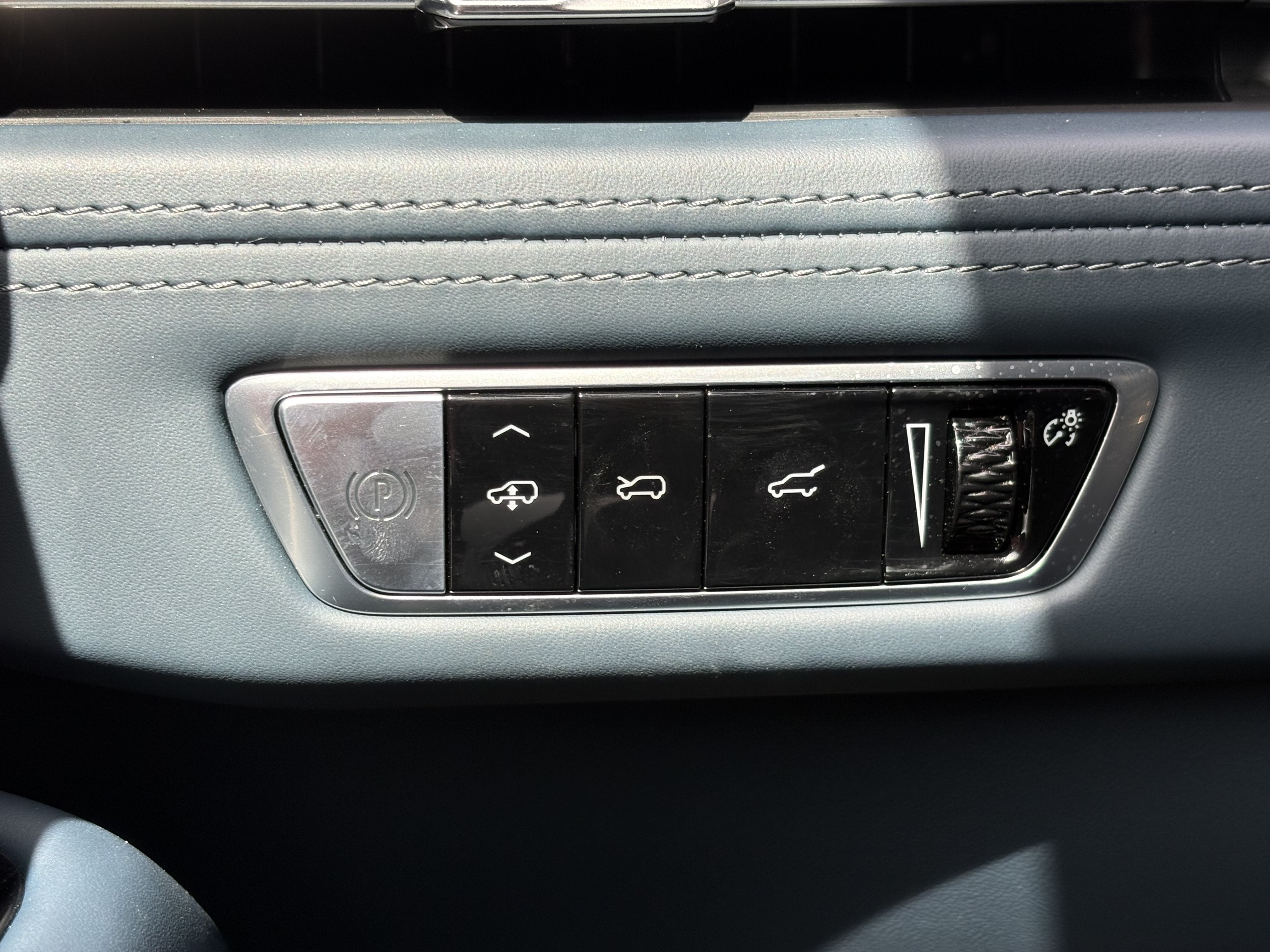 2026 Cadillac ESCALADE IQ Premium Sport