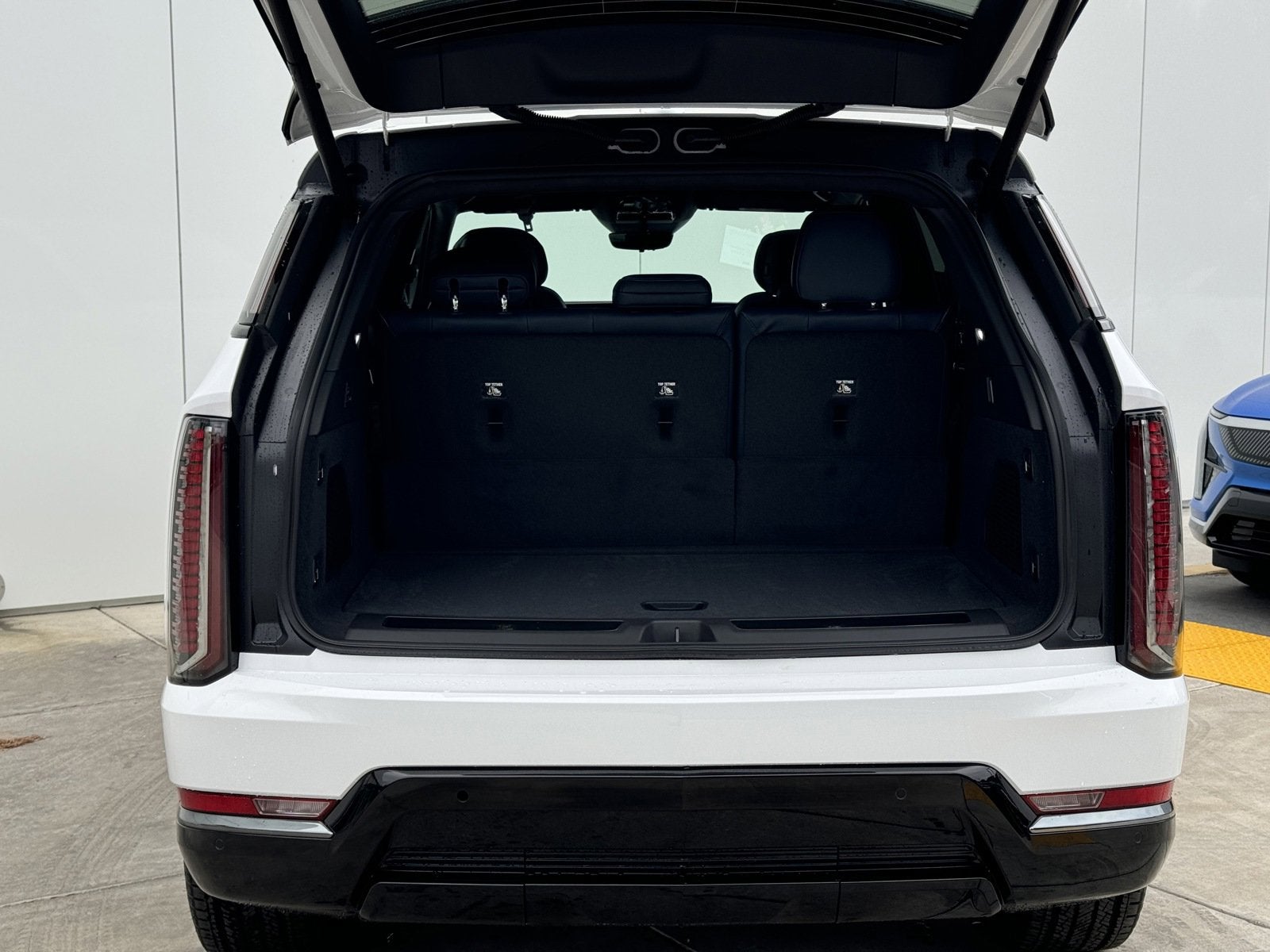 2025 Cadillac ESCALADE IQ Sport 2