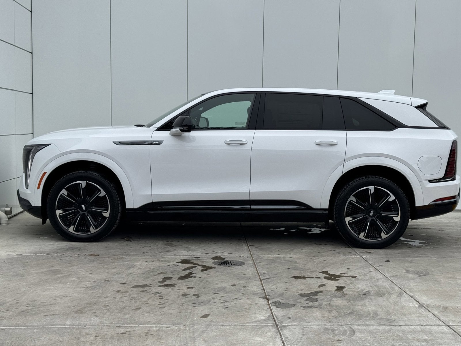 2025 Cadillac ESCALADE IQ Sport 2