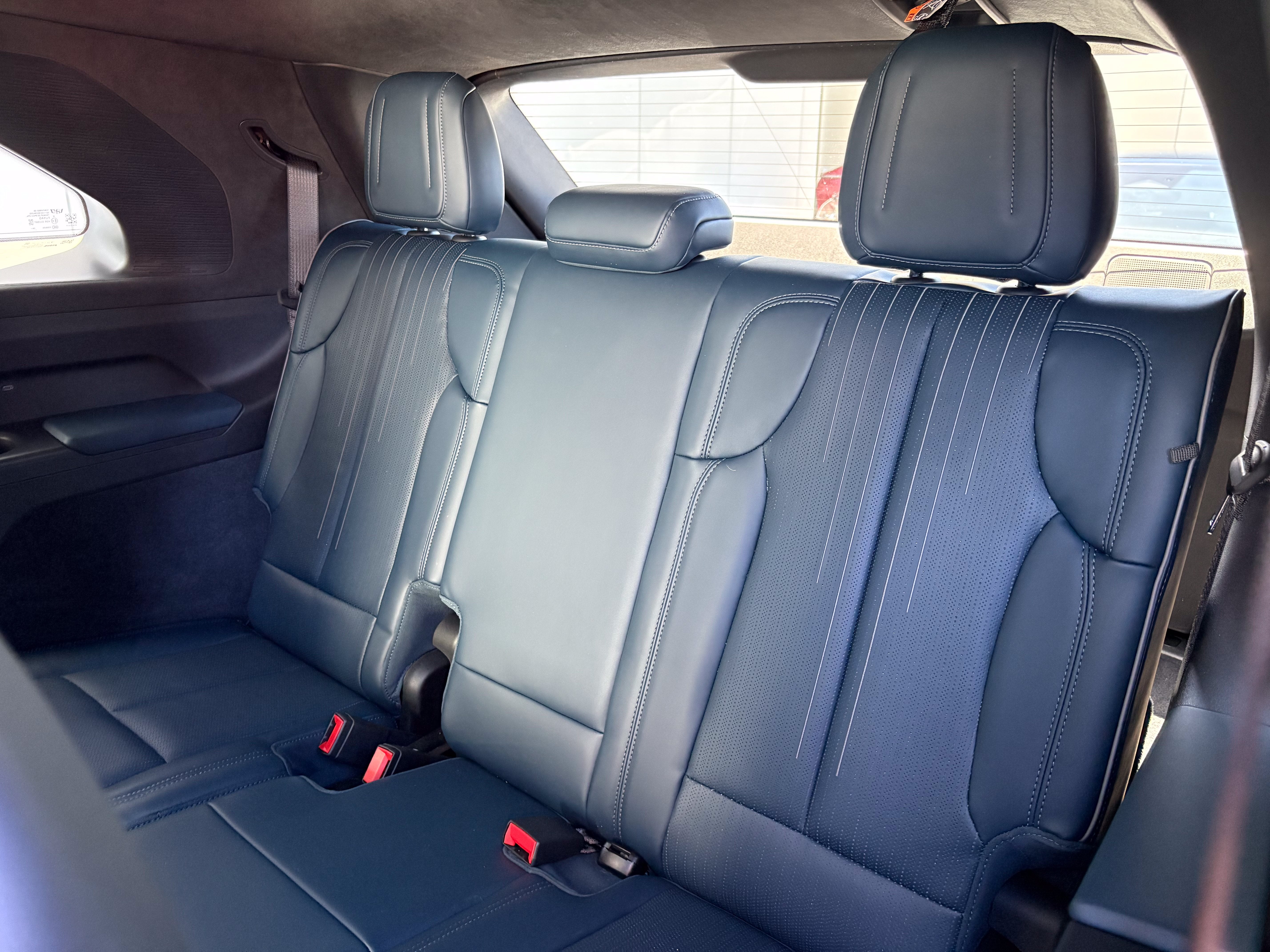 2025 Cadillac ESCALADE IQ Sport 2
