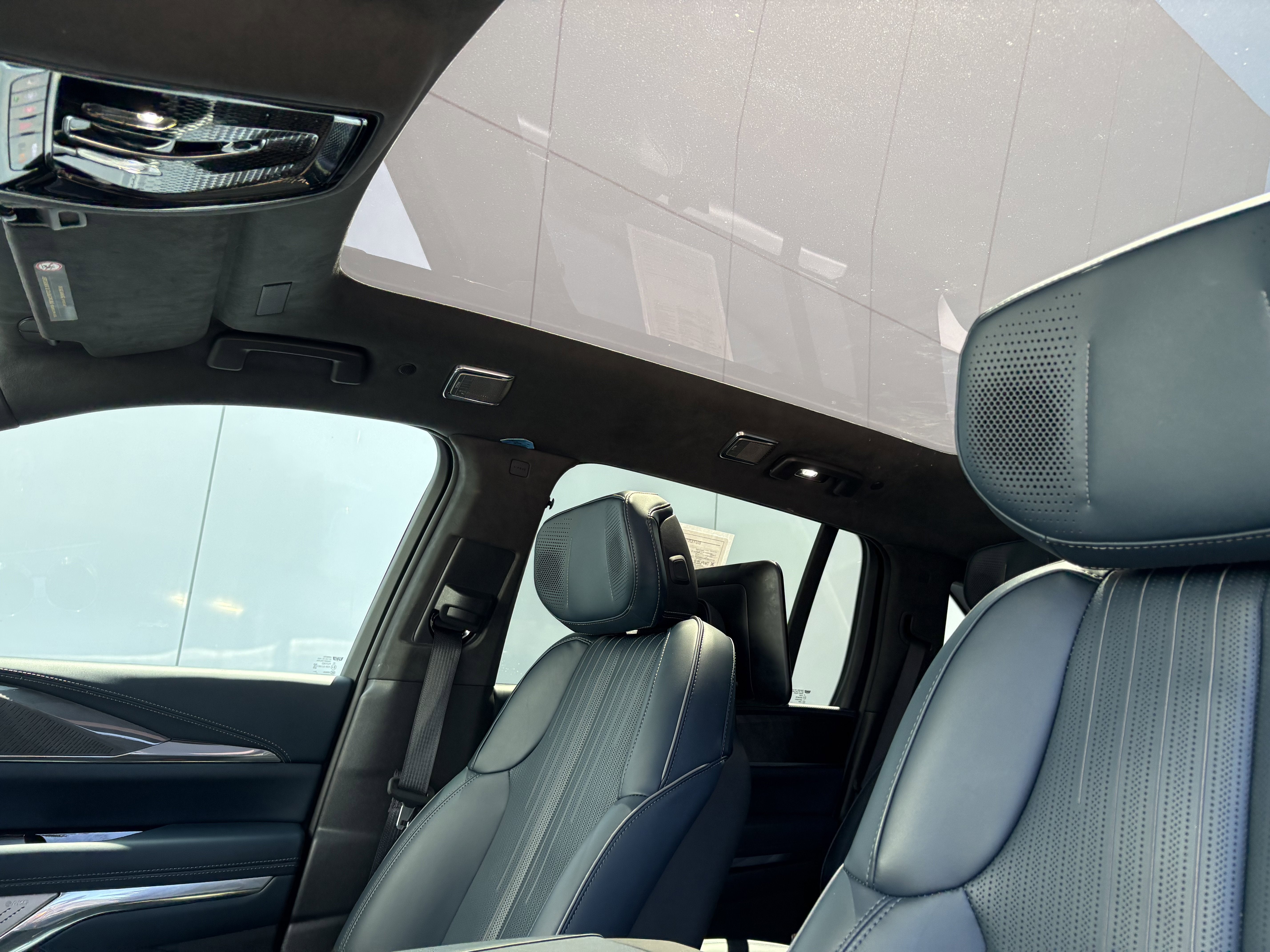 2025 Cadillac ESCALADE IQ Sport 2