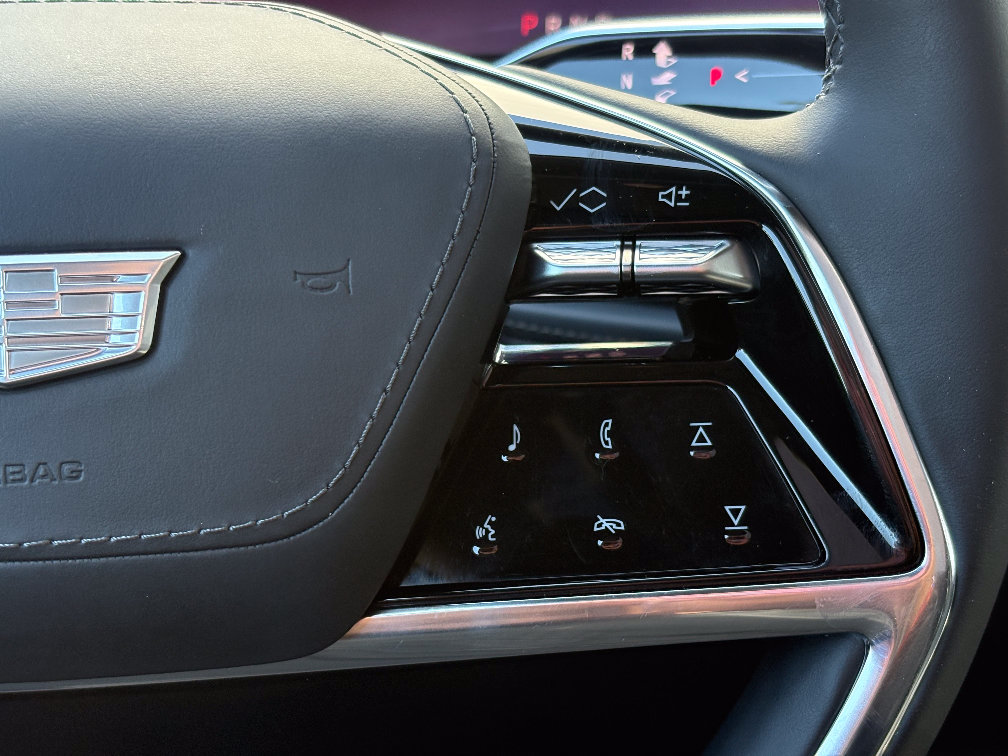 2025 Cadillac ESCALADE IQ Sport 2