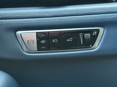 2025 Cadillac ESCALADE IQ Sport 2