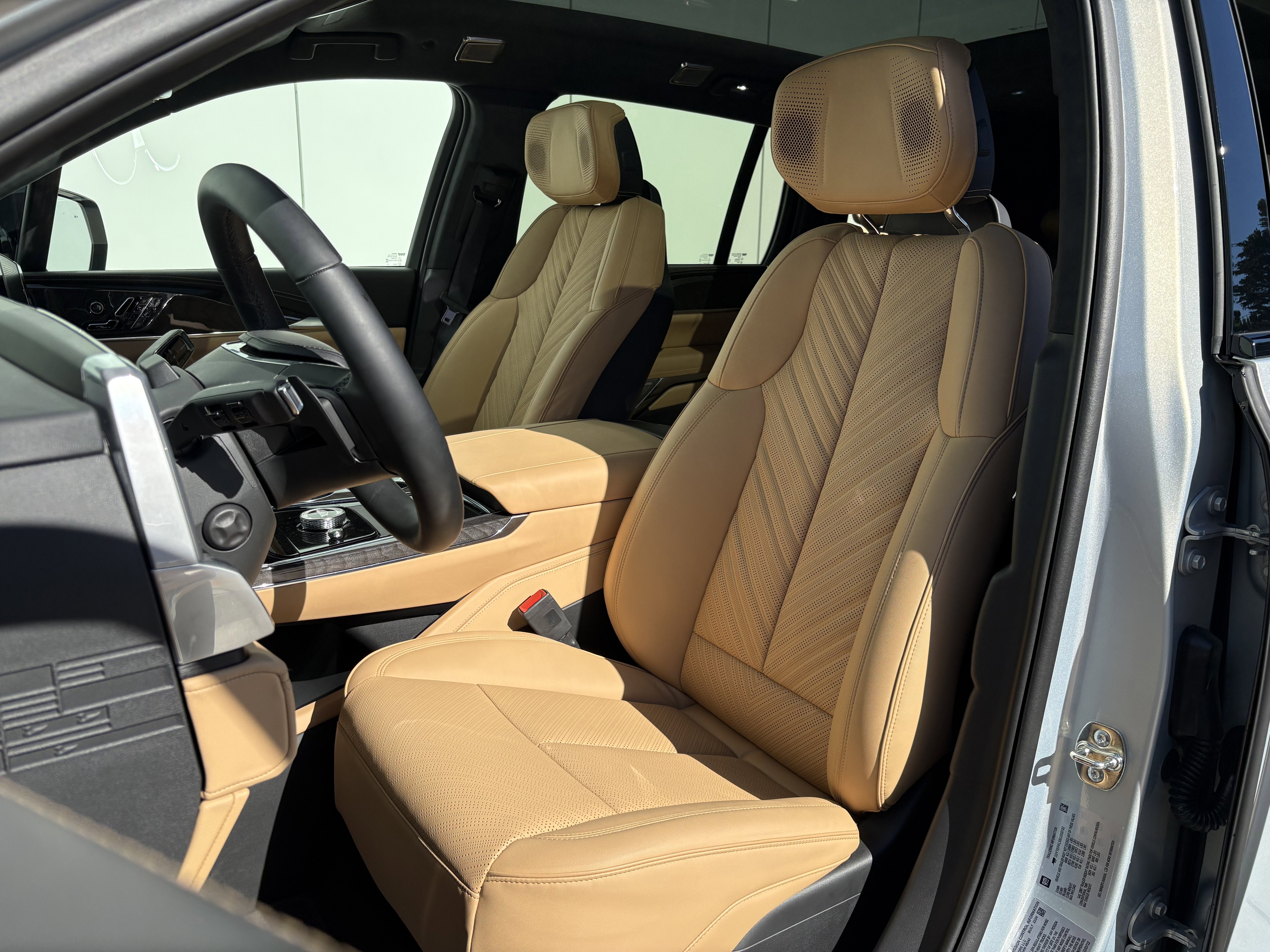 2025 Cadillac ESCALADE IQ Sport 2