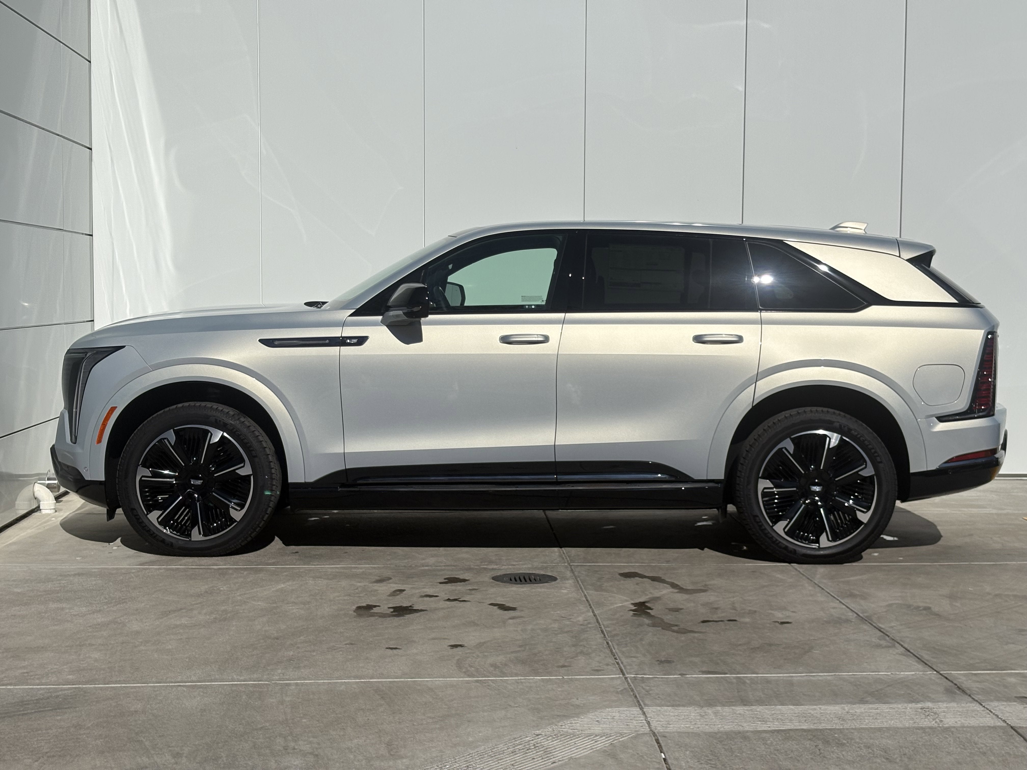 2025 Cadillac ESCALADE IQ Sport 2