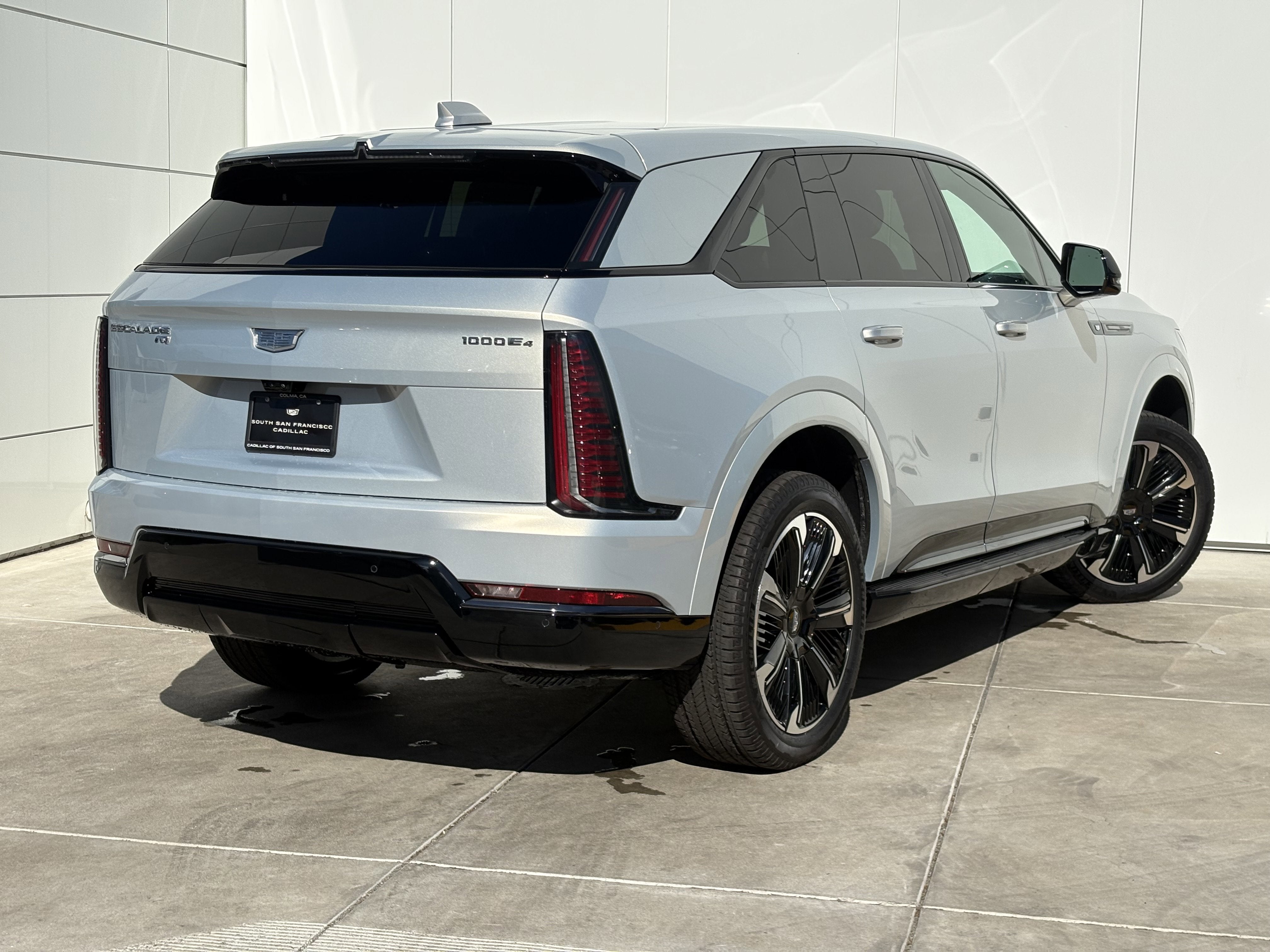 2025 Cadillac ESCALADE IQ Sport 2