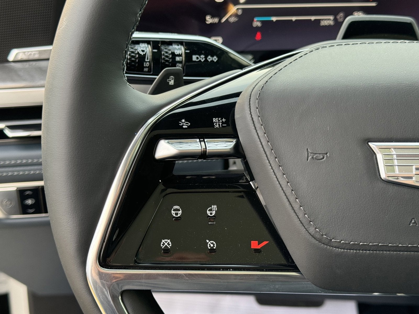 2025 Cadillac ESCALADE IQ Sport 2