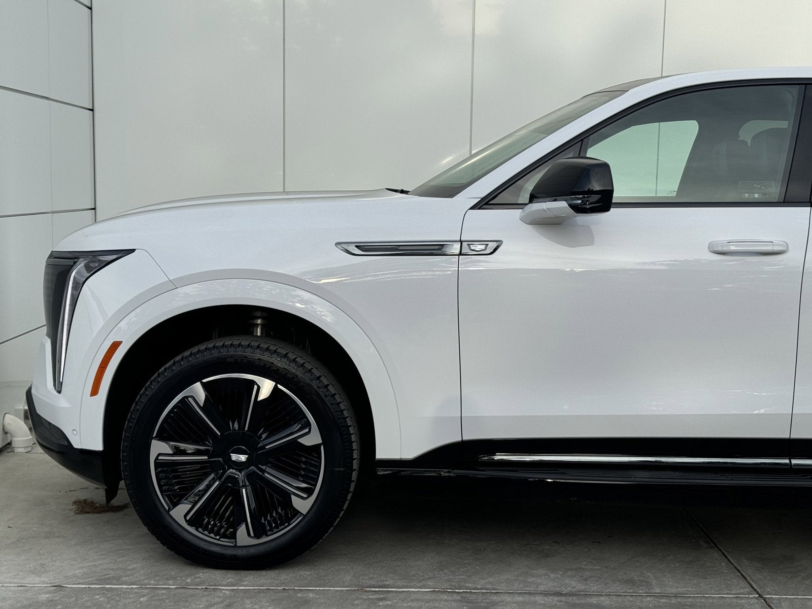 2025 Cadillac ESCALADE IQ Sport 2