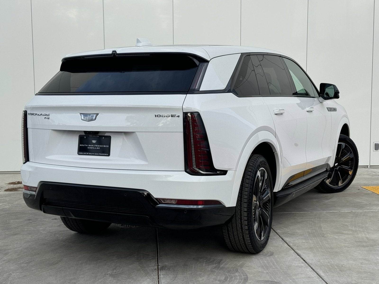 2025 Cadillac ESCALADE IQ Sport 2