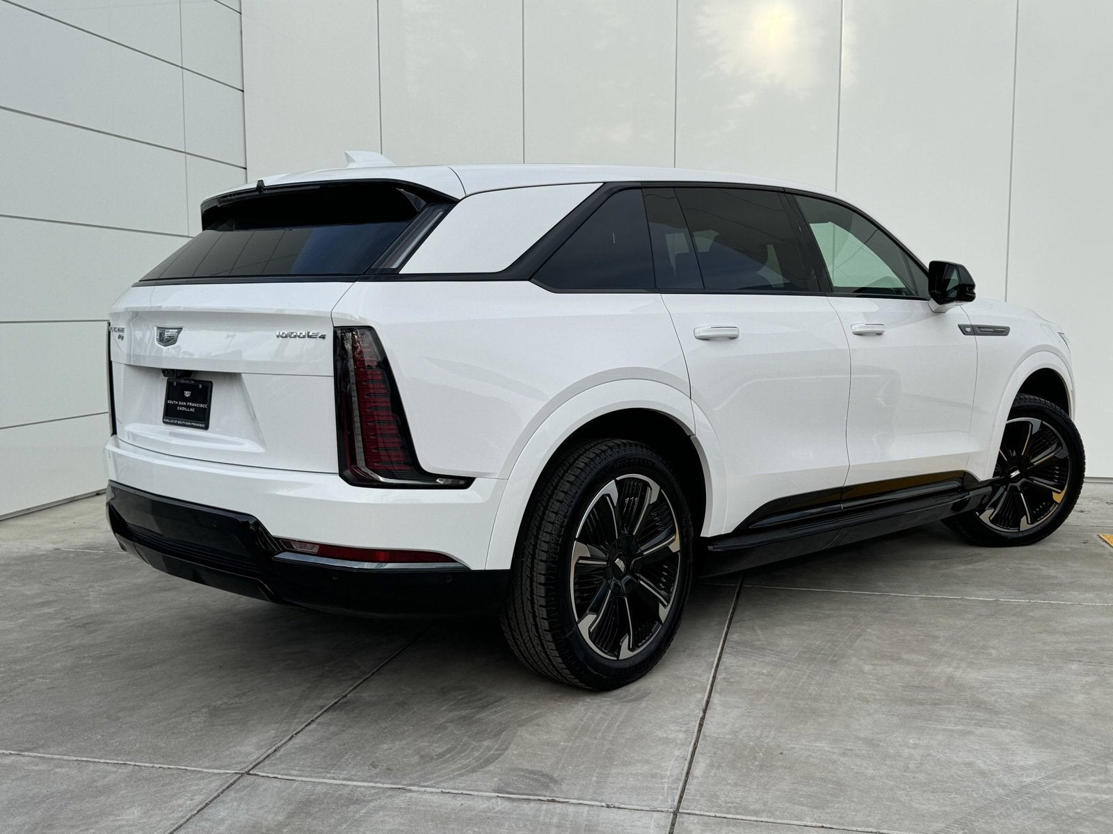 2025 Cadillac ESCALADE IQ Sport 2