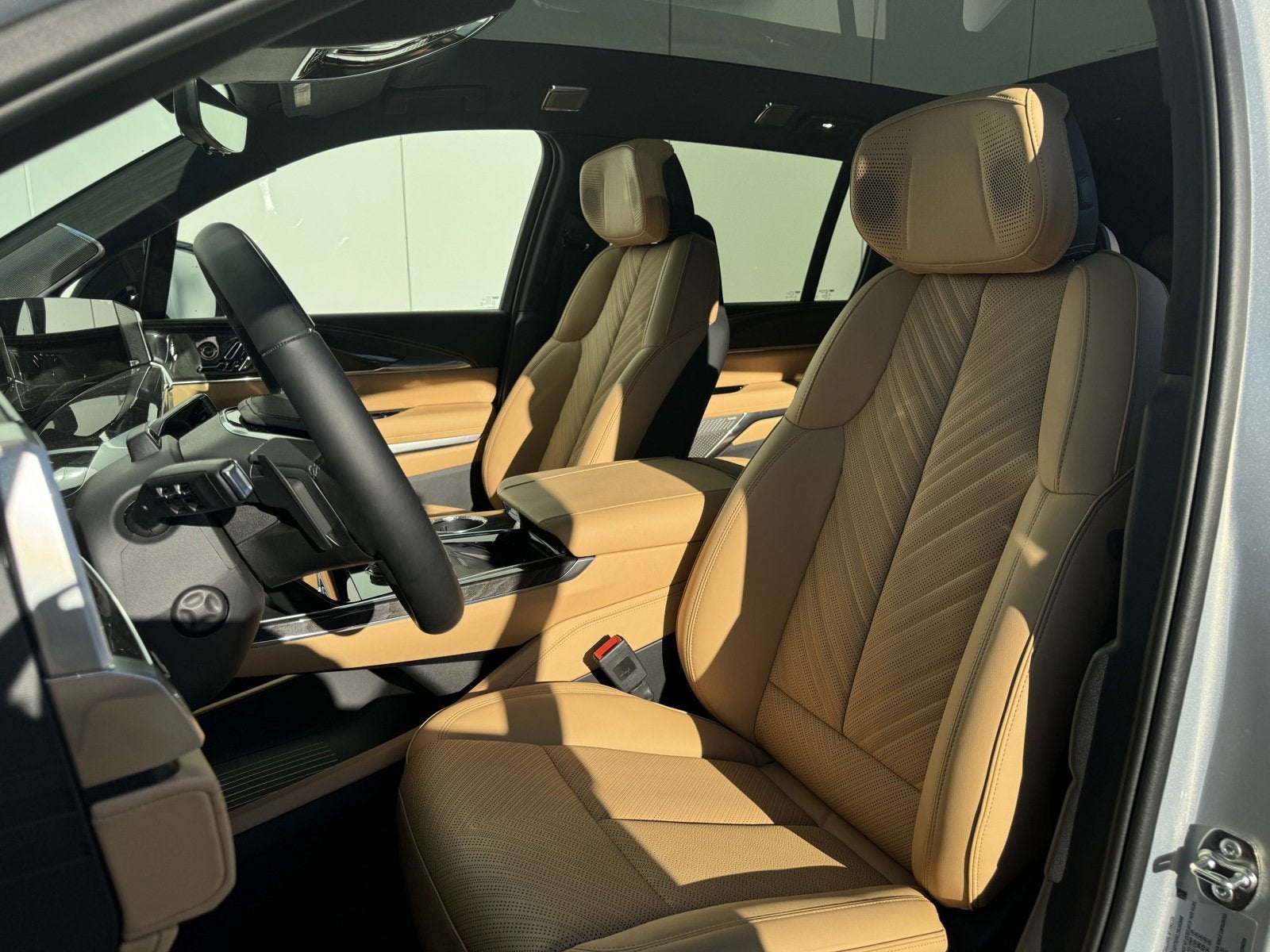 2025 Cadillac ESCALADE IQ Sport 2