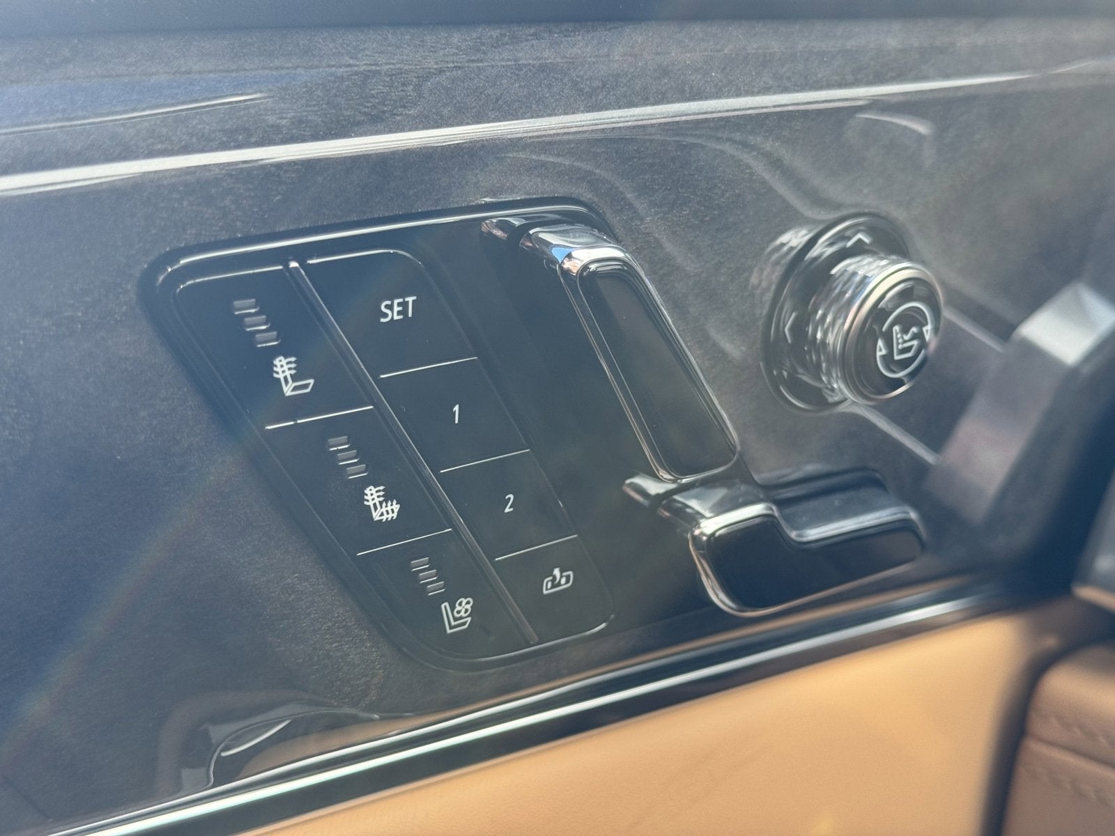 2025 Cadillac ESCALADE IQ Sport 2