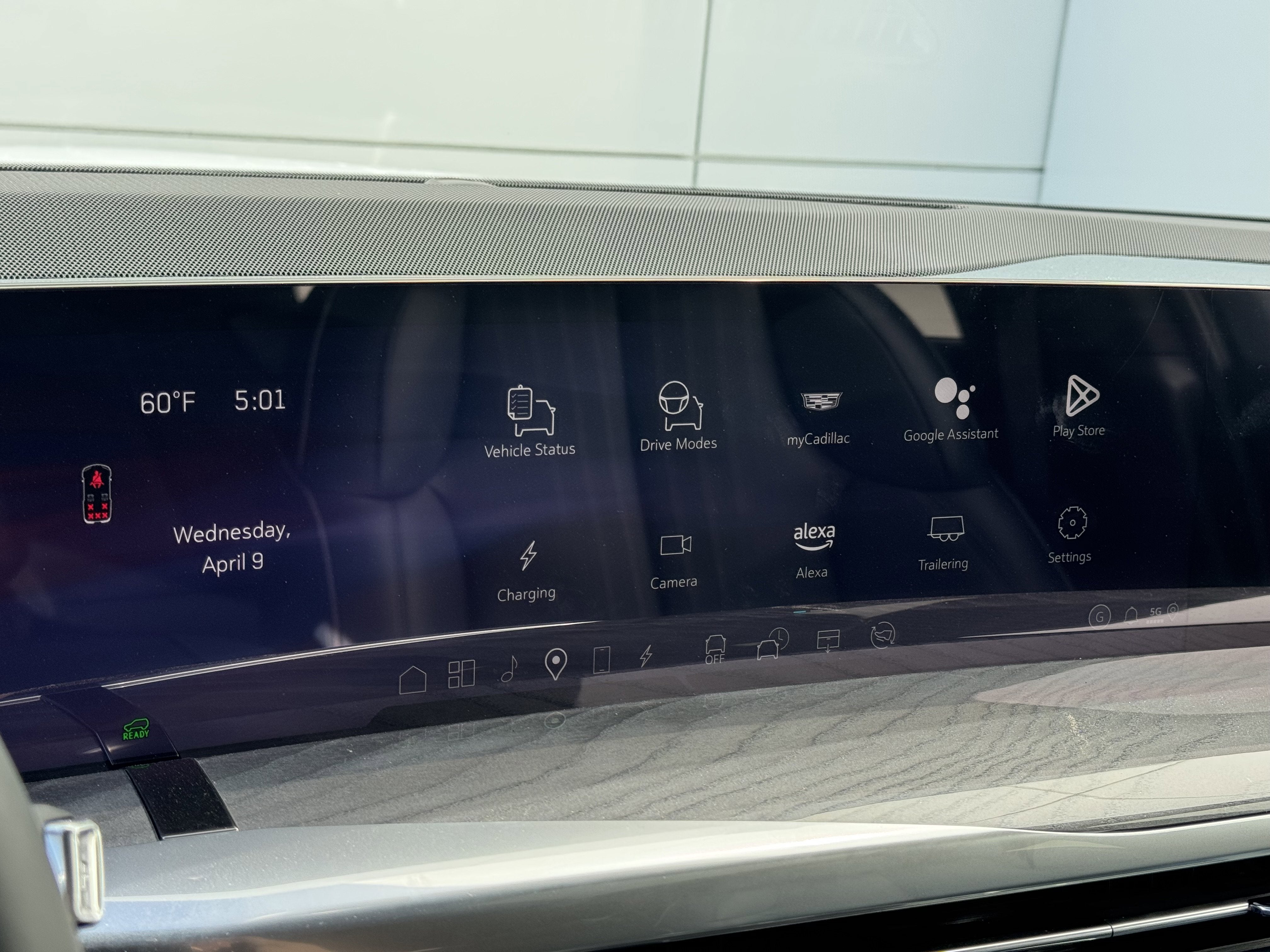 2025 Cadillac ESCALADE IQ Sport 2