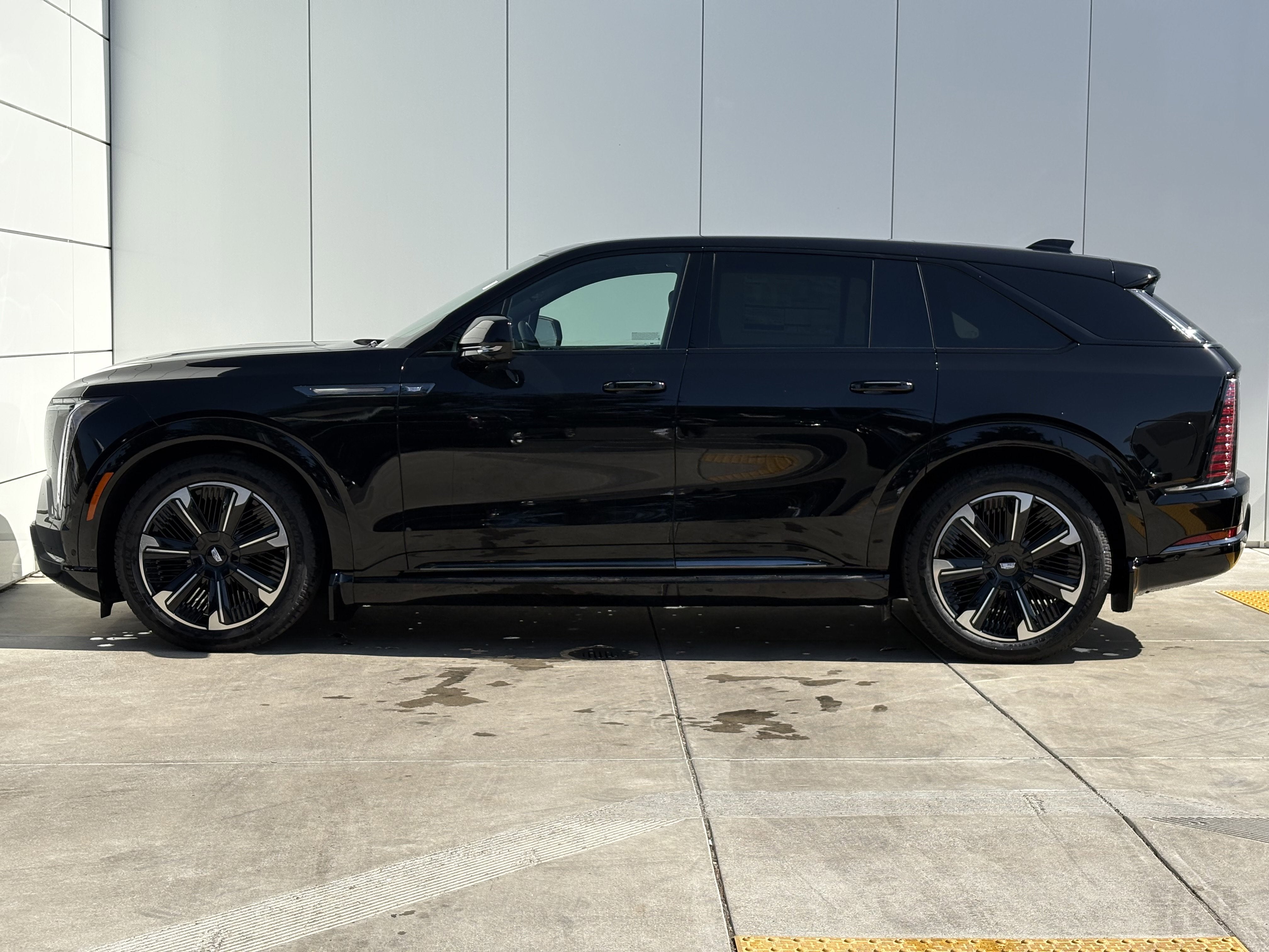 2025 Cadillac ESCALADE IQ Sport 2