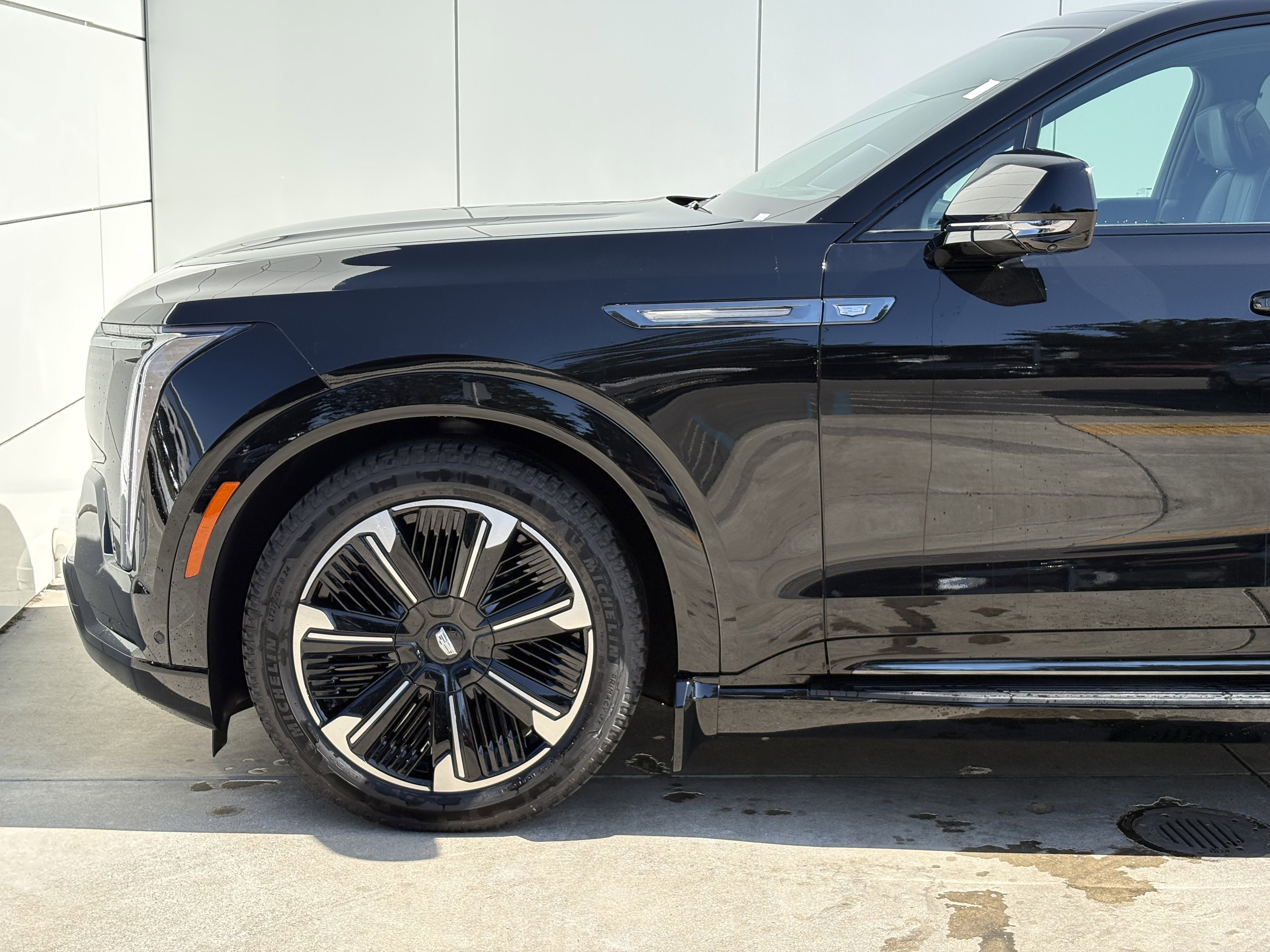 2025 Cadillac ESCALADE IQ Sport 2