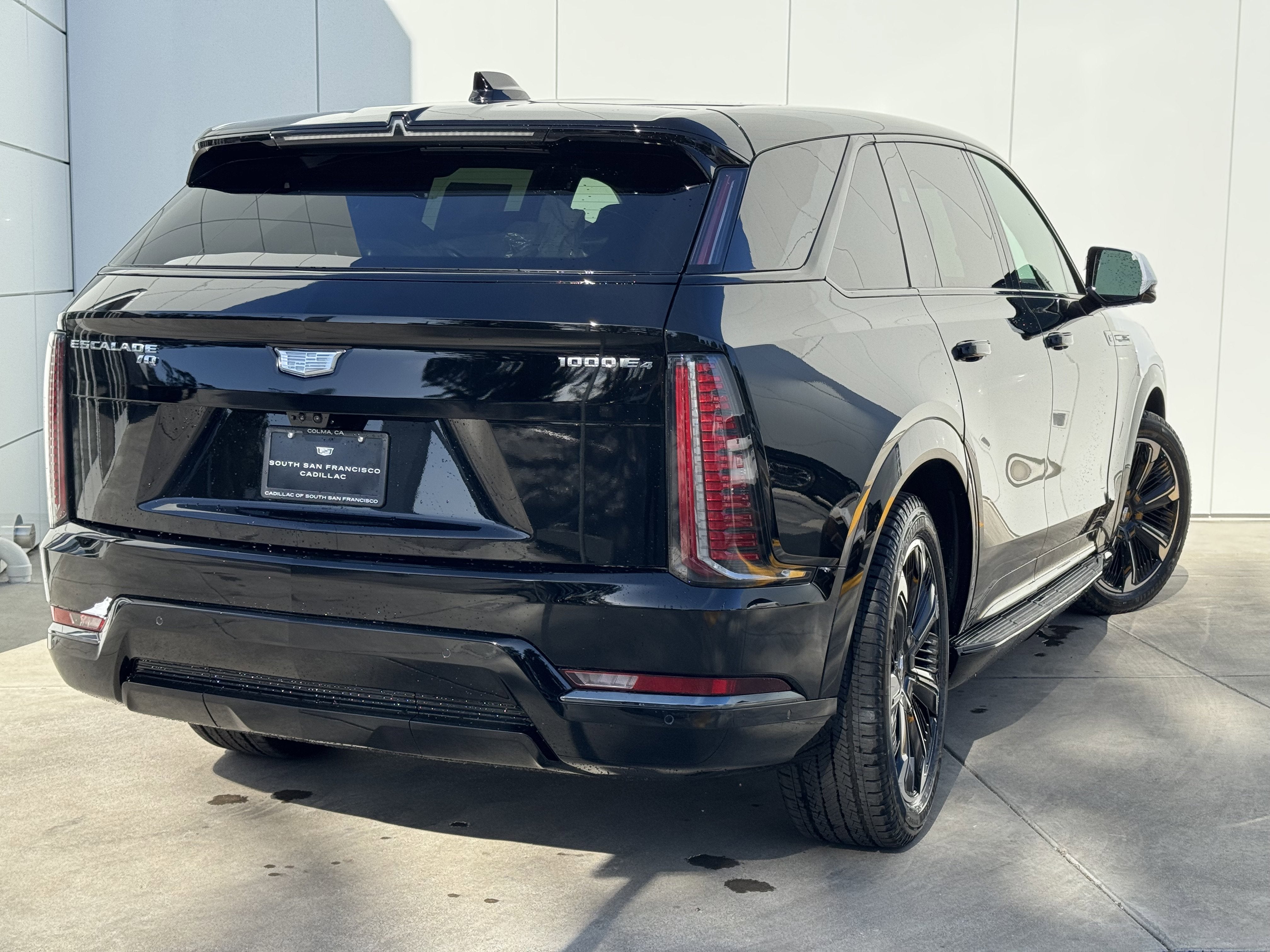 2025 Cadillac ESCALADE IQ Sport 2