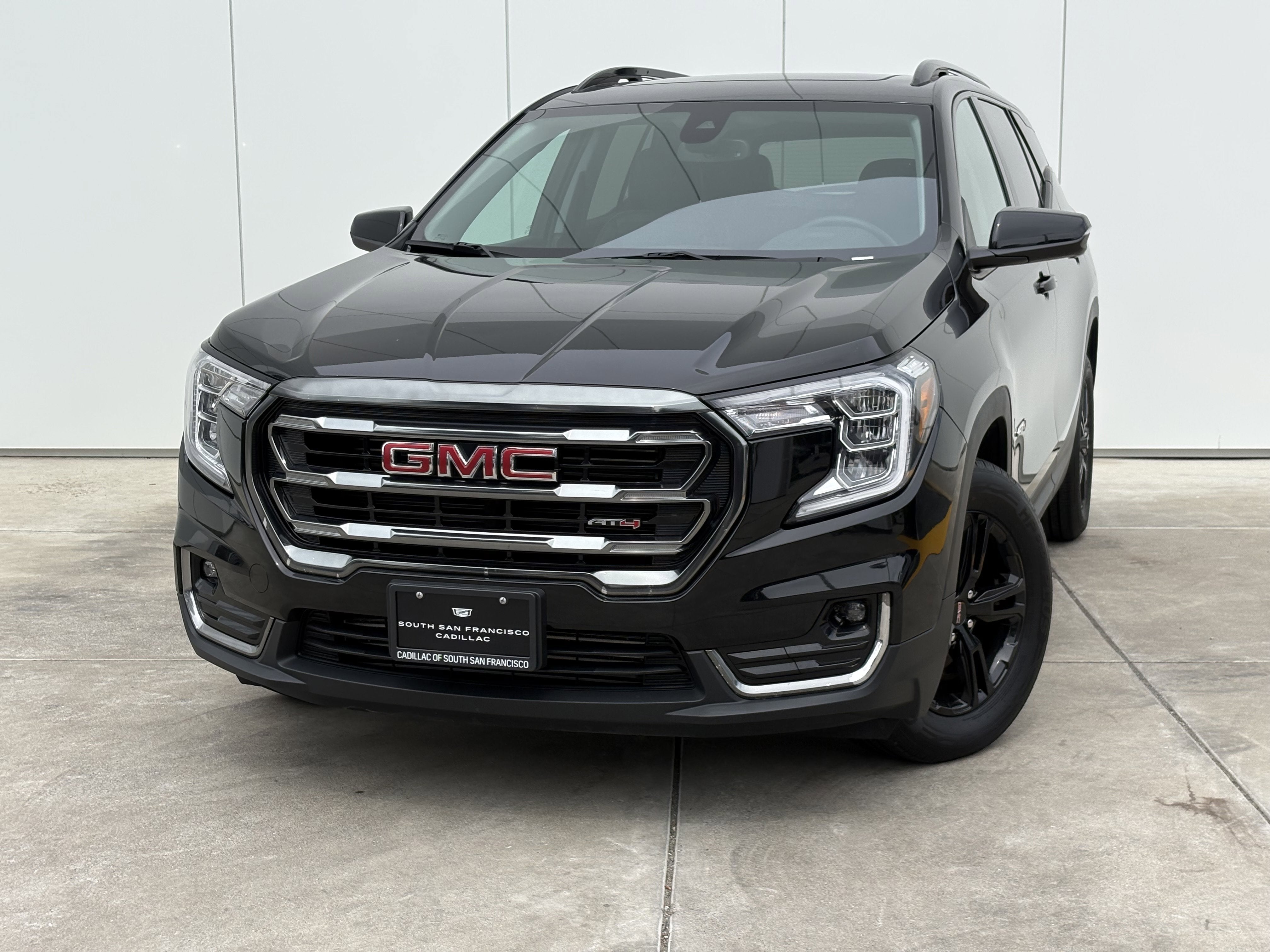 2023 GMC Terrain AT4