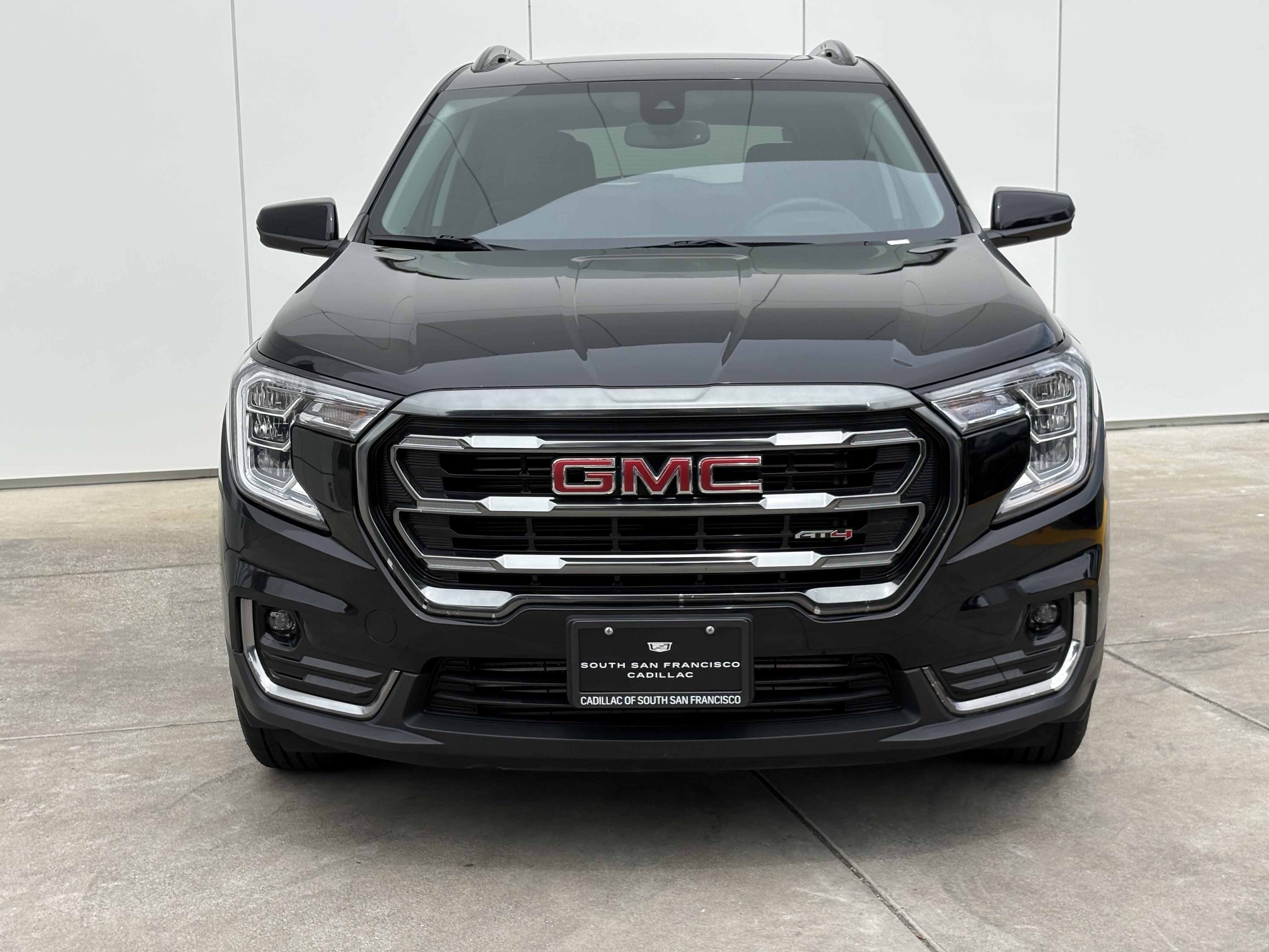 2023 GMC Terrain AT4