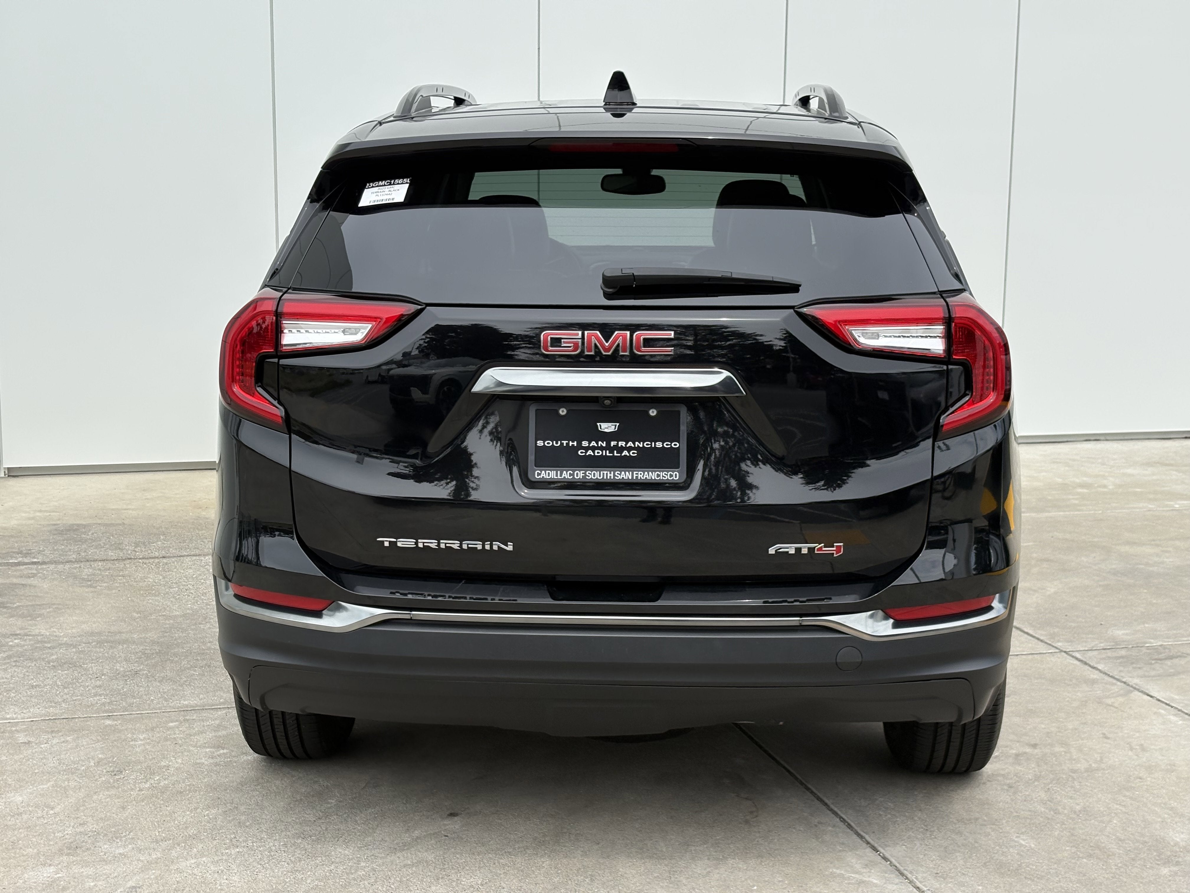 2023 GMC Terrain AT4