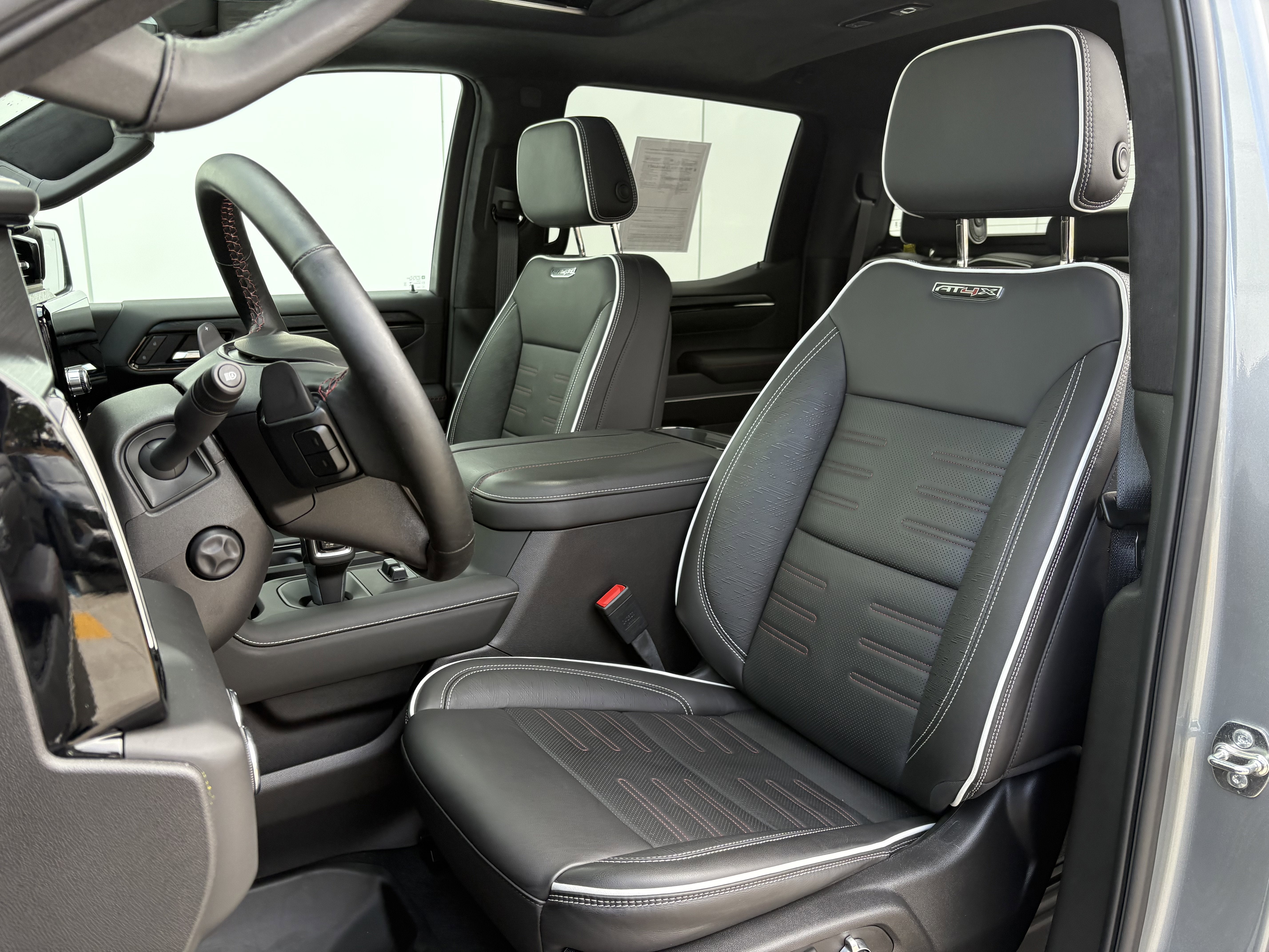 2025 GMC Sierra 1500 AT4X