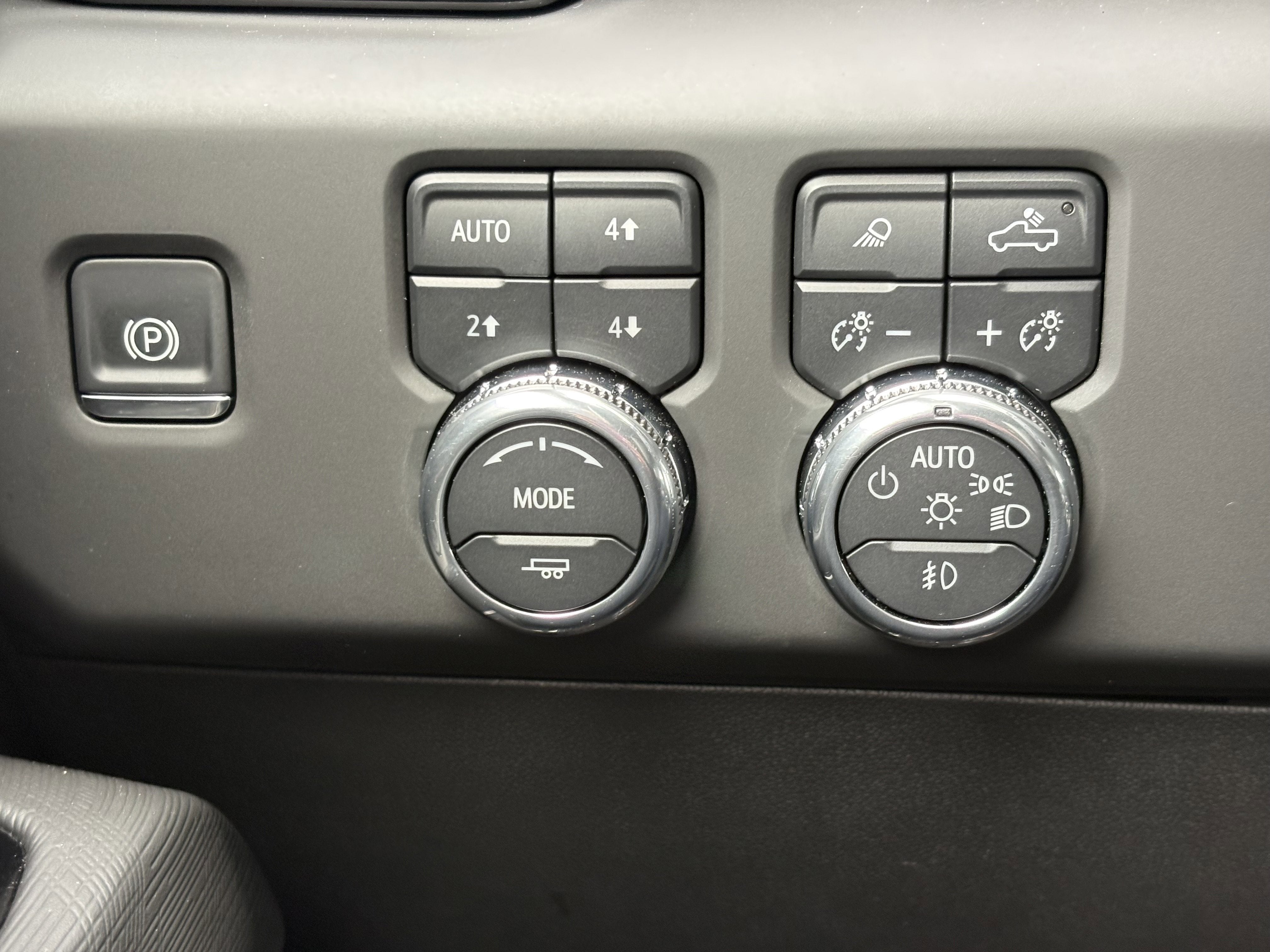 2025 GMC Sierra 1500 AT4X