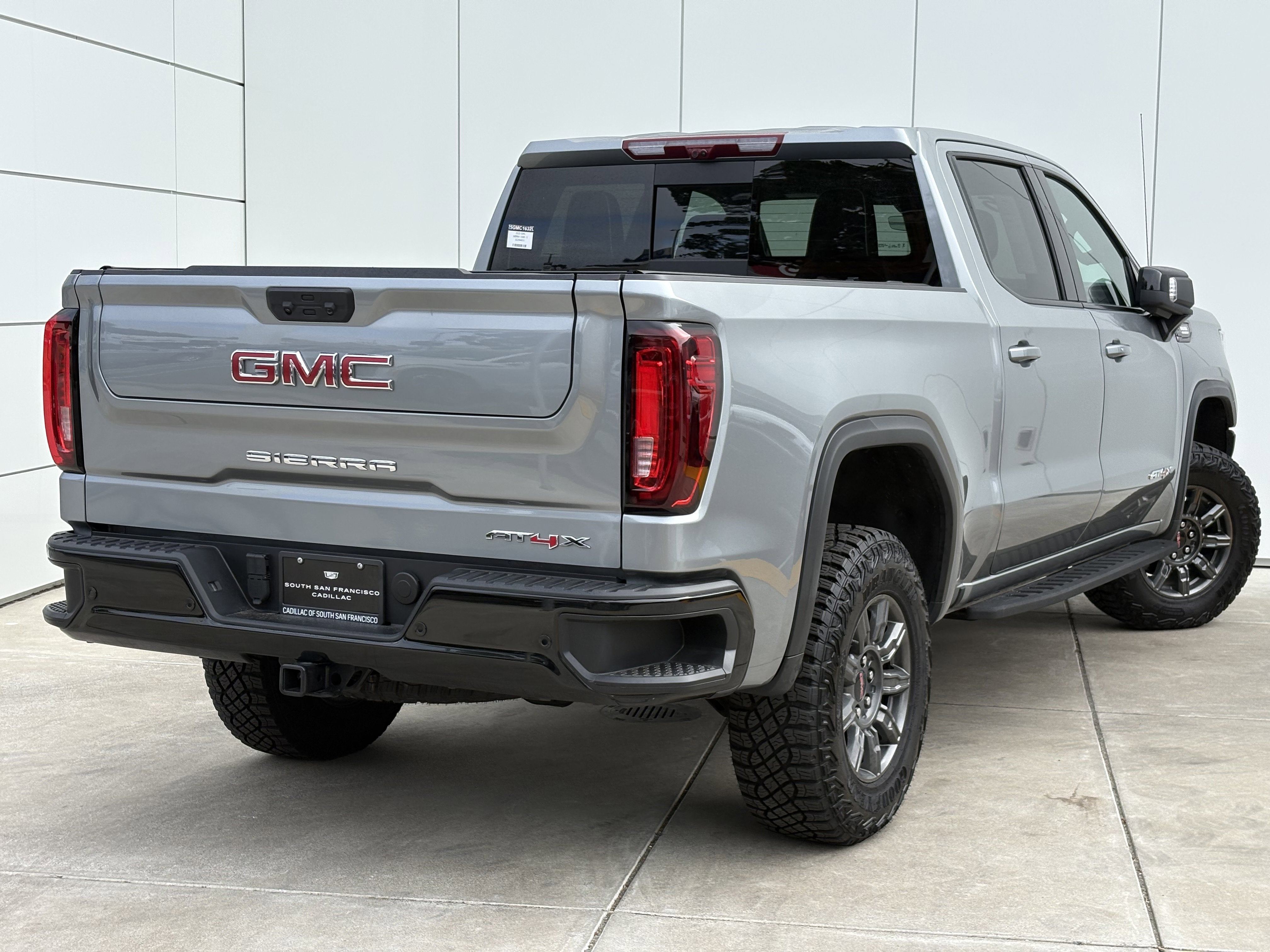 2025 GMC Sierra 1500 AT4X