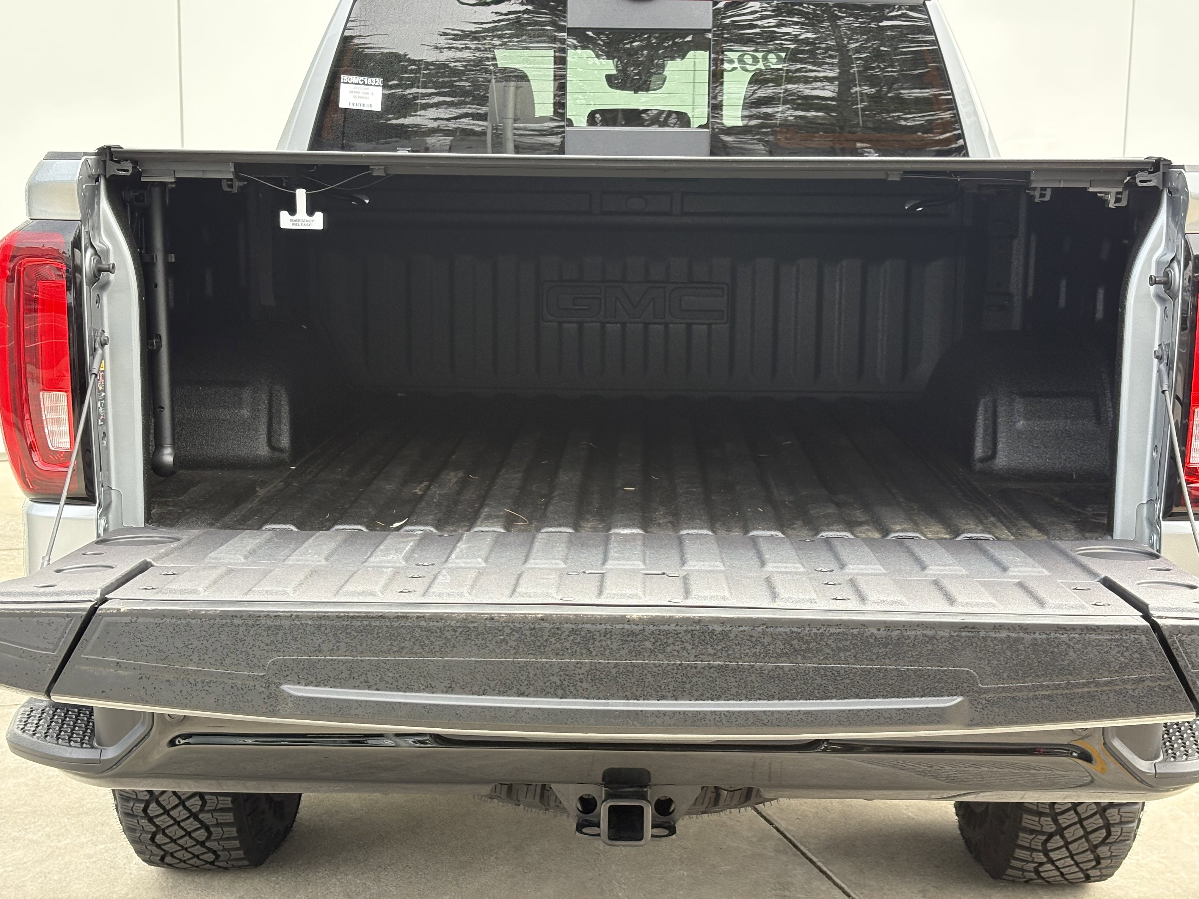 2025 GMC Sierra 1500 AT4X