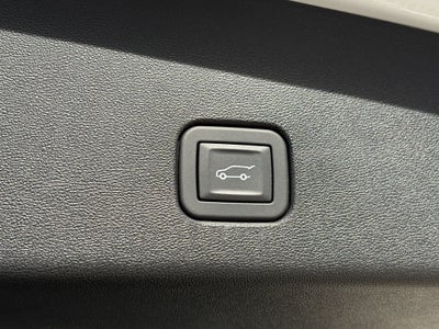 2025 Cadillac OPTIQ Luxury 2