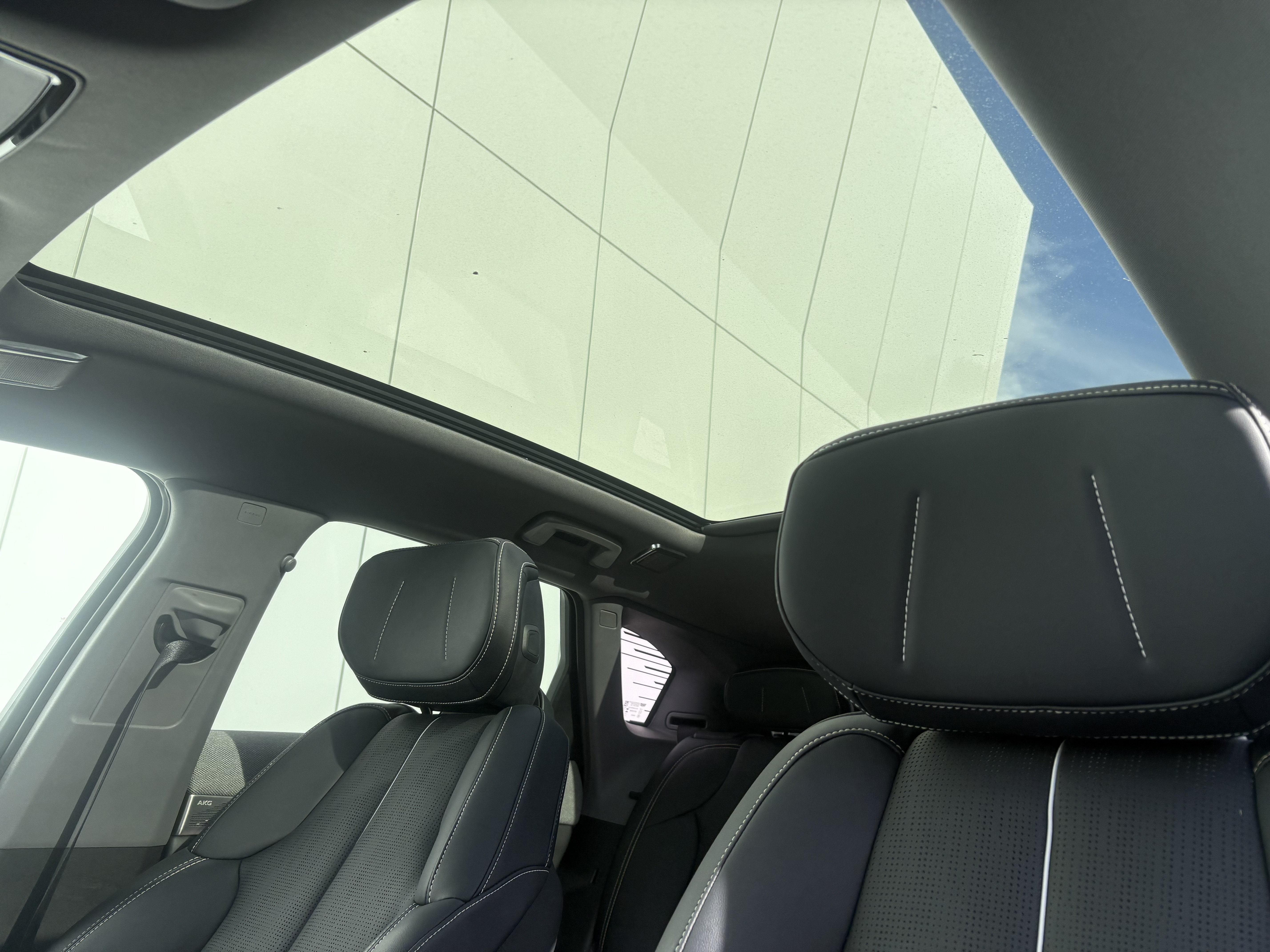 2025 Cadillac OPTIQ Luxury 2