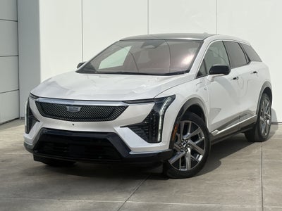 2025 Cadillac OPTIQ Luxury 2