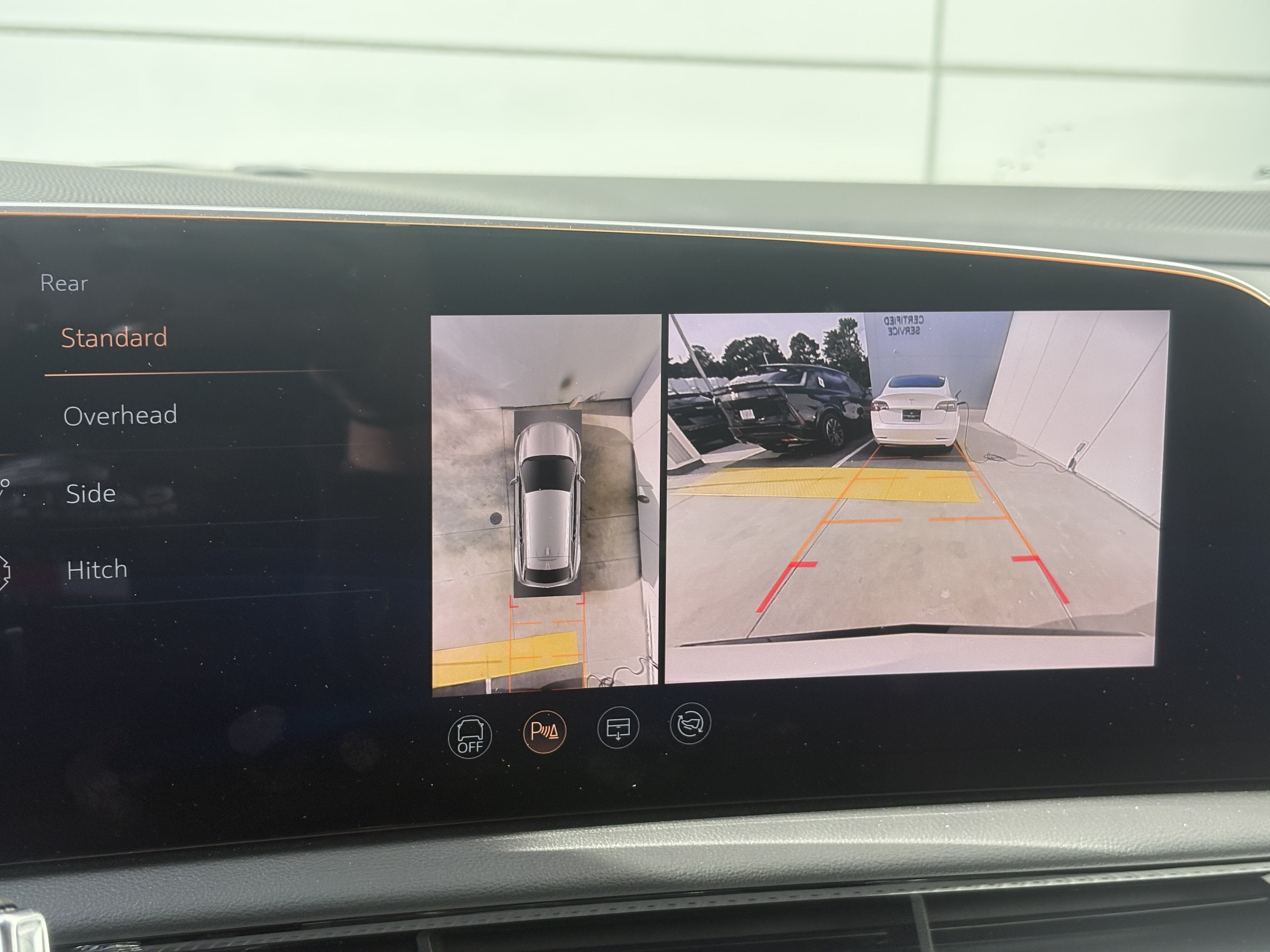 2025 Cadillac OPTIQ Luxury 2