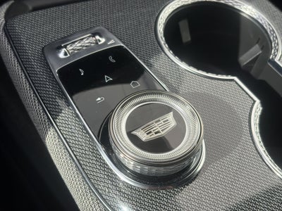2025 Cadillac OPTIQ Luxury 2