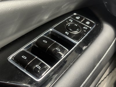 2025 Cadillac OPTIQ Luxury 2