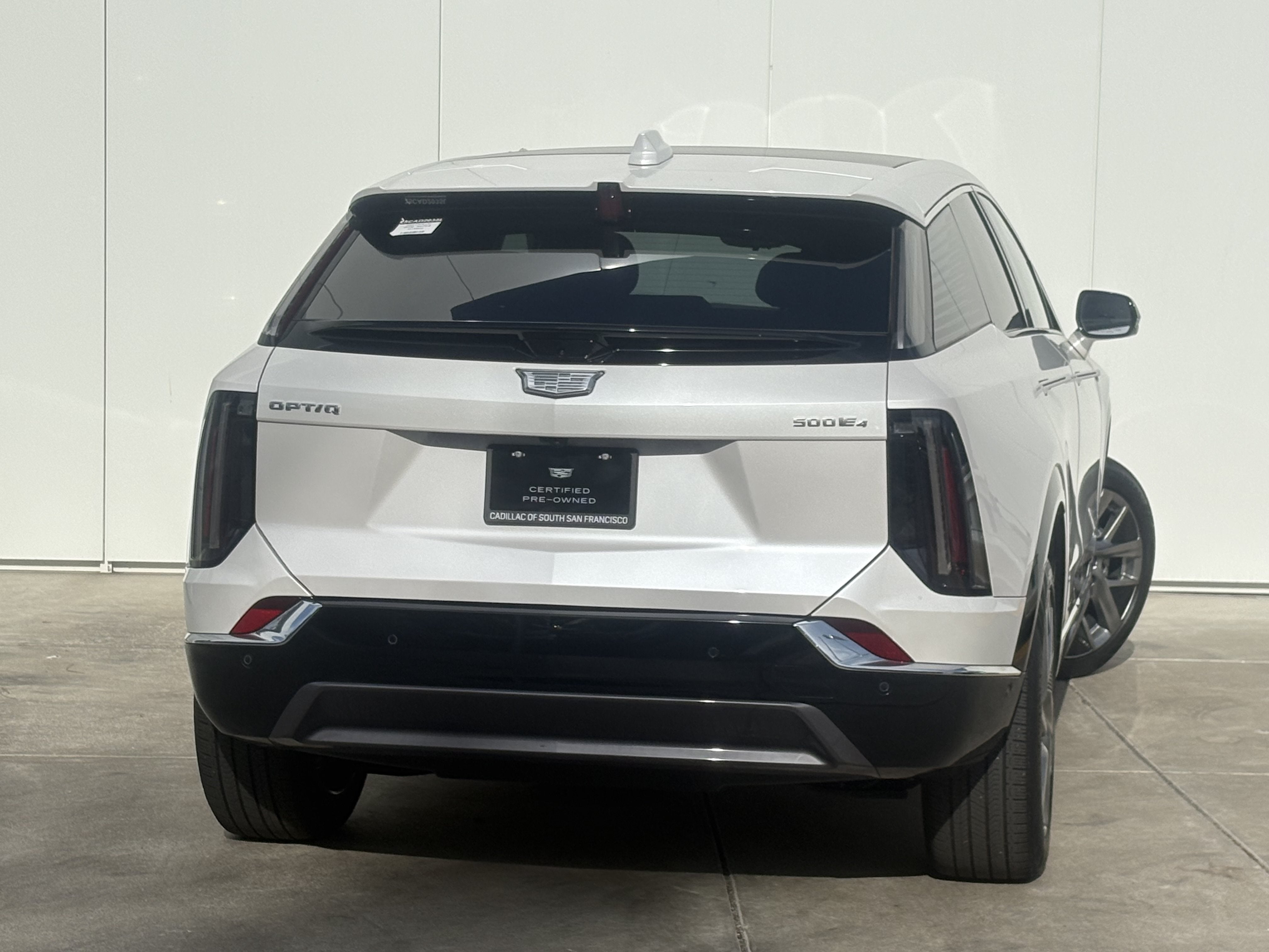 2025 Cadillac OPTIQ Luxury 2