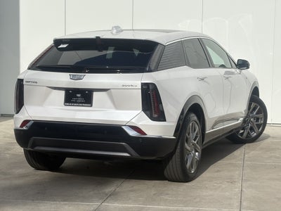 2025 Cadillac OPTIQ Luxury 2